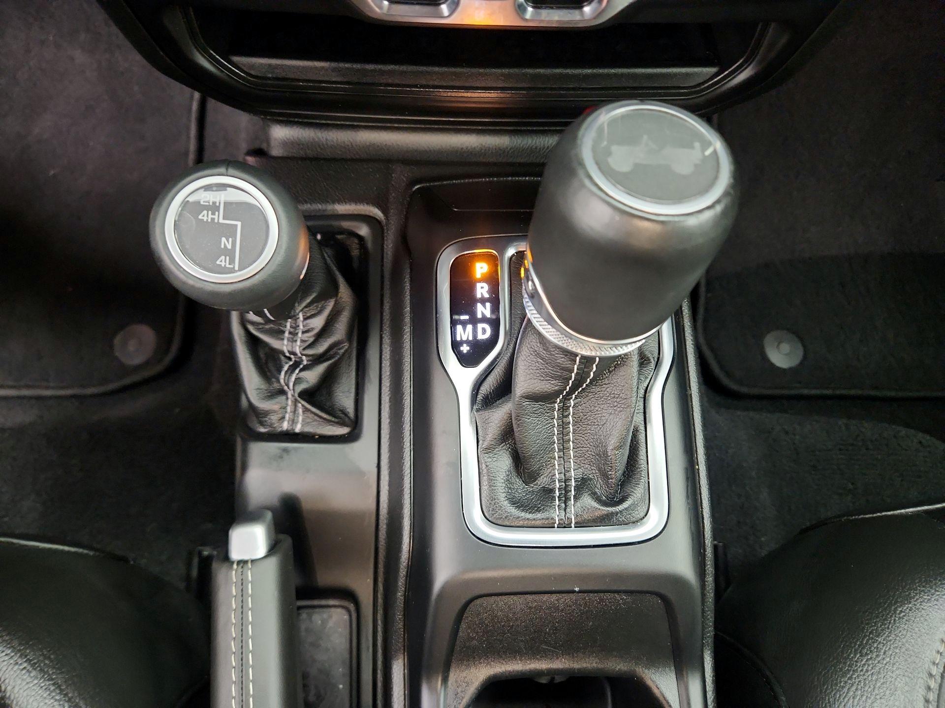 Thumbnail: 2022 Jeep Wrangler - 18
