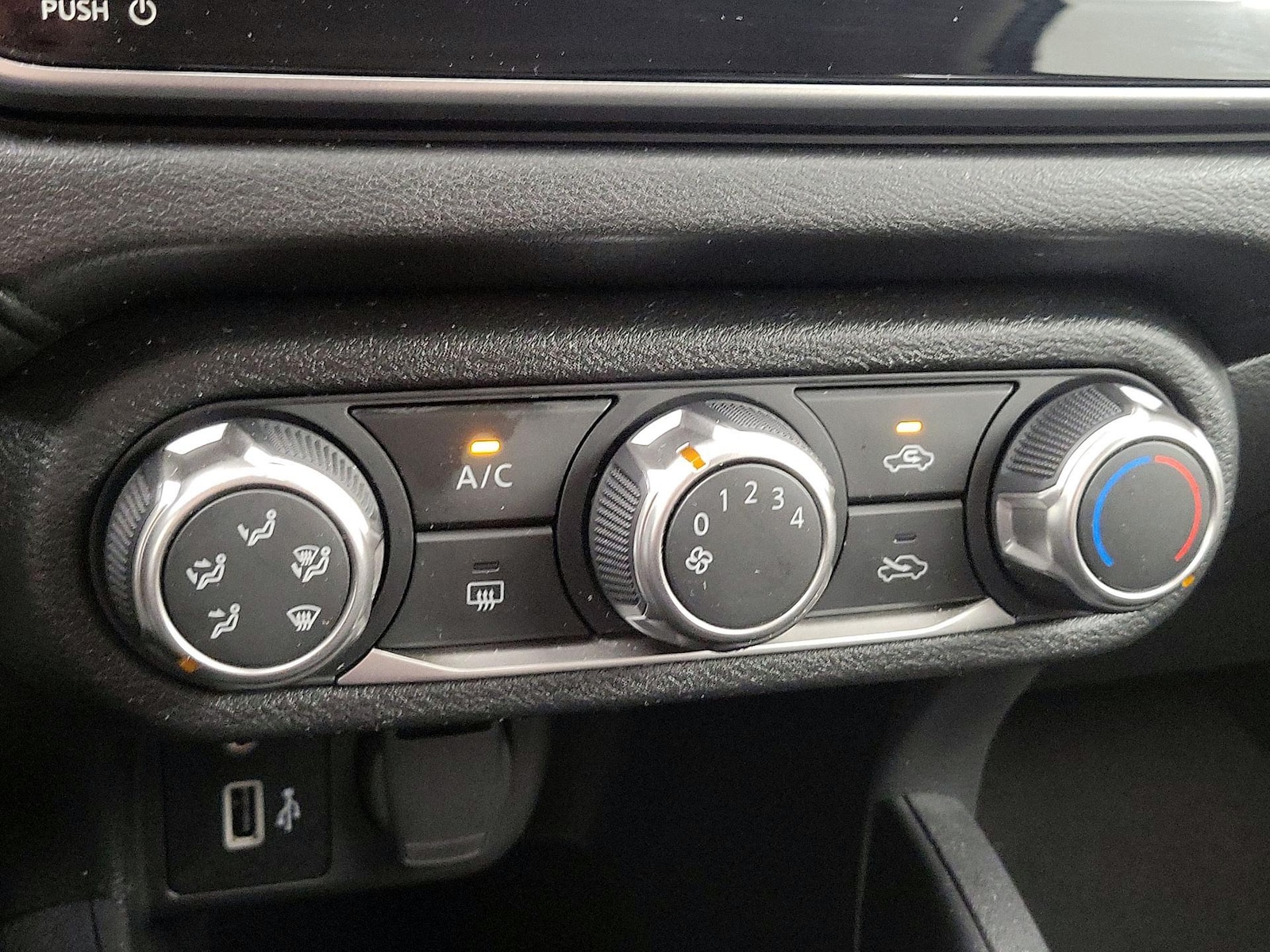 2024 Nissan Versa Sedan S - Photo 17