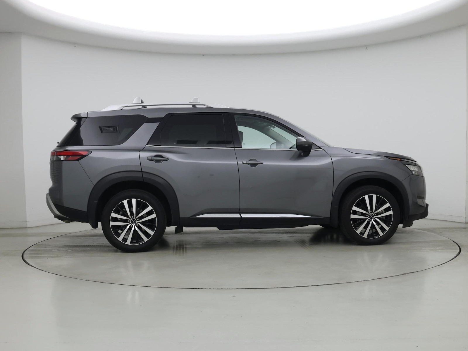 2025 Nissan Pathfinder Platinum - Photo 8