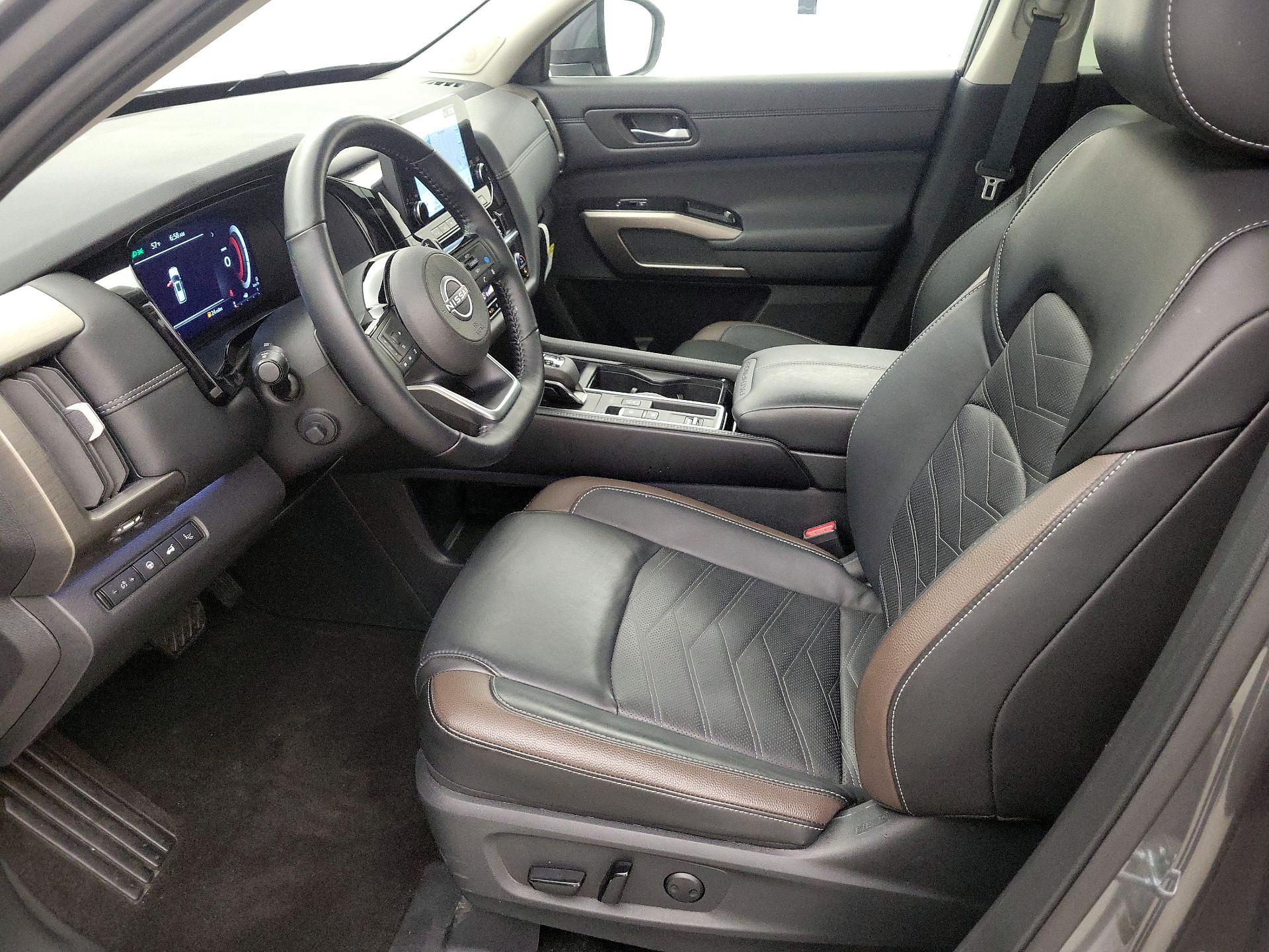 Thumbnail: 2025 Nissan Pathfinder - 11