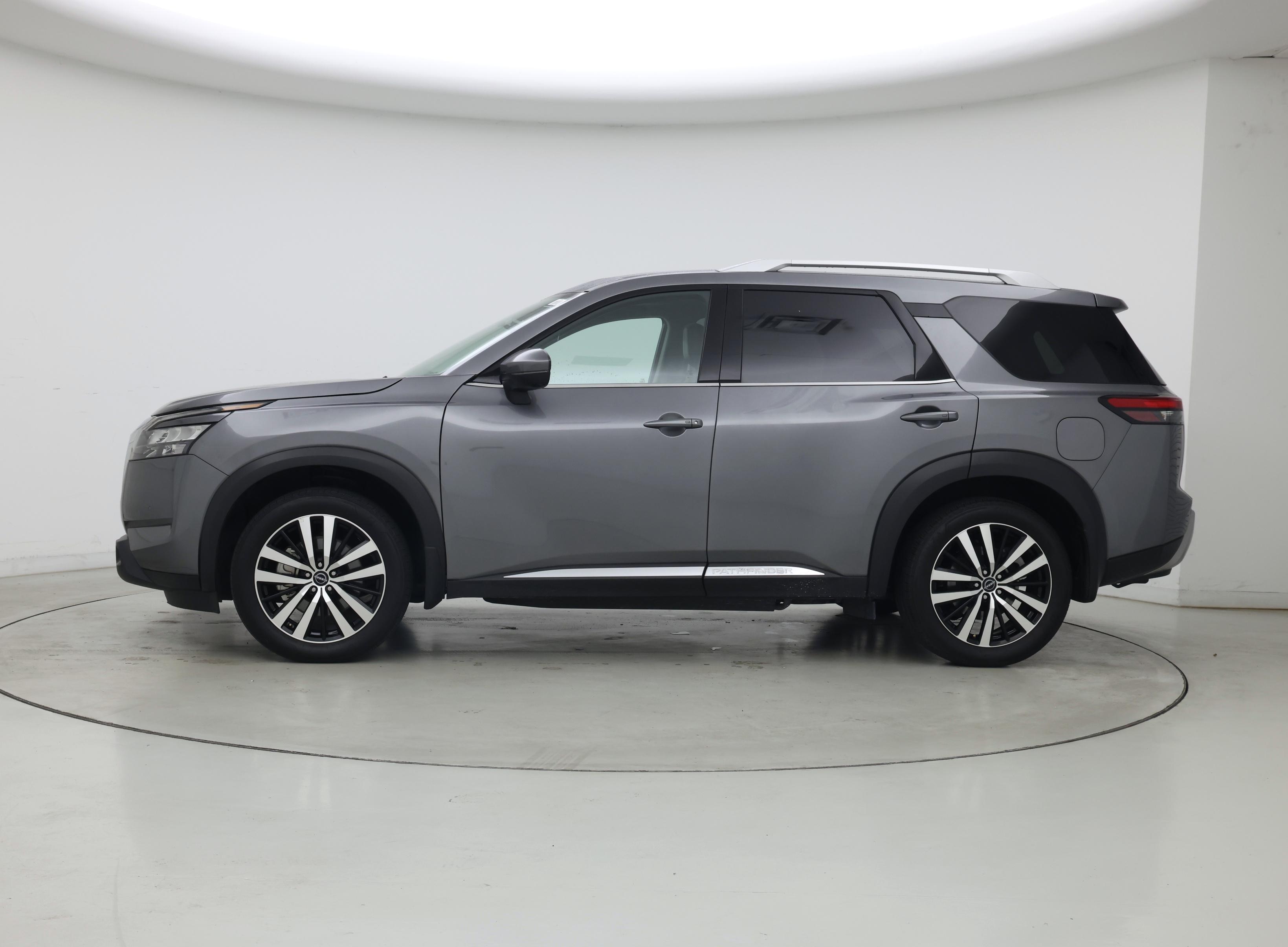 Thumbnail: 2025 Nissan Pathfinder - 3