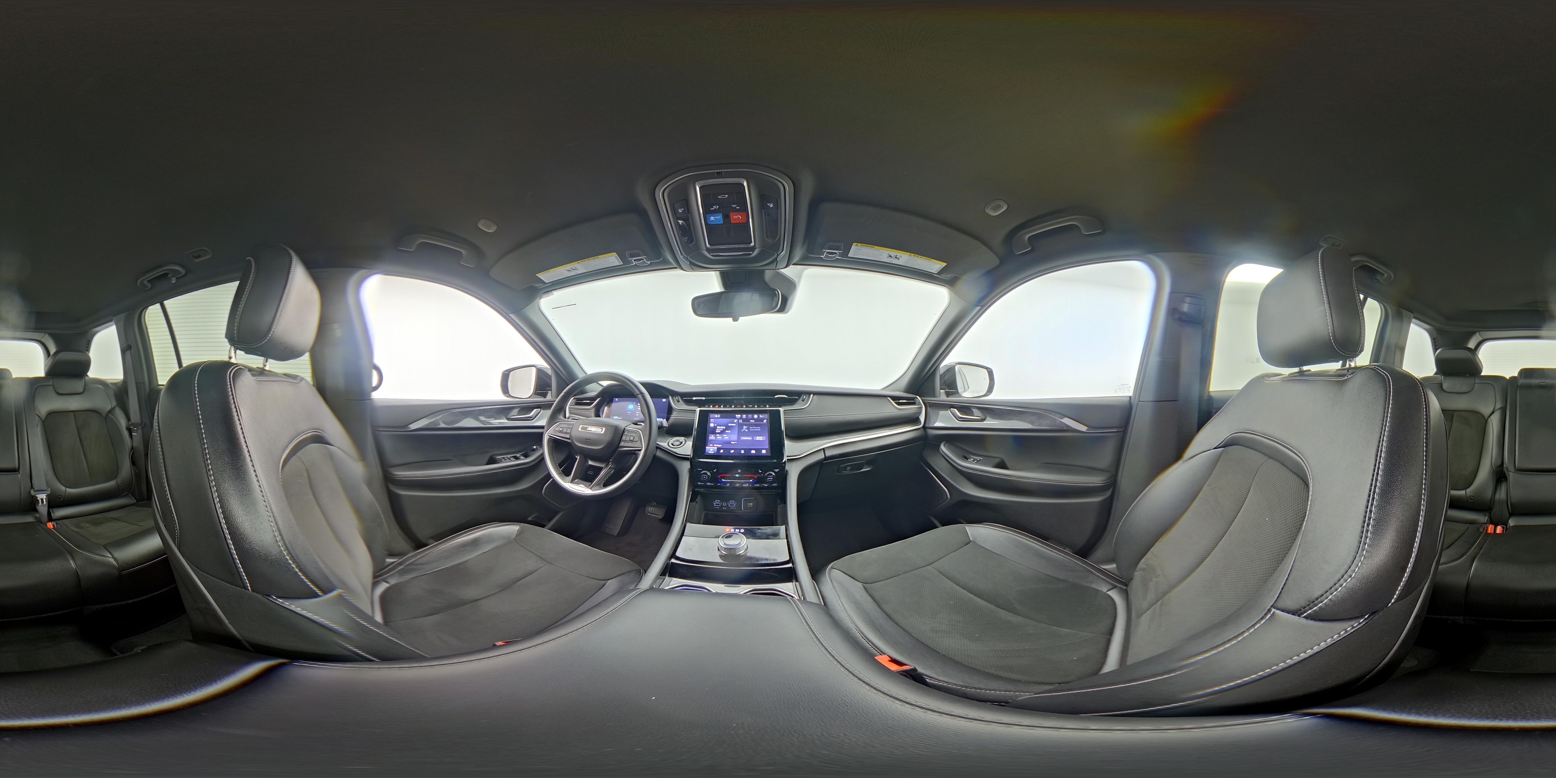 2022 Jeep Grand Cherokee Altitude - Photo 24