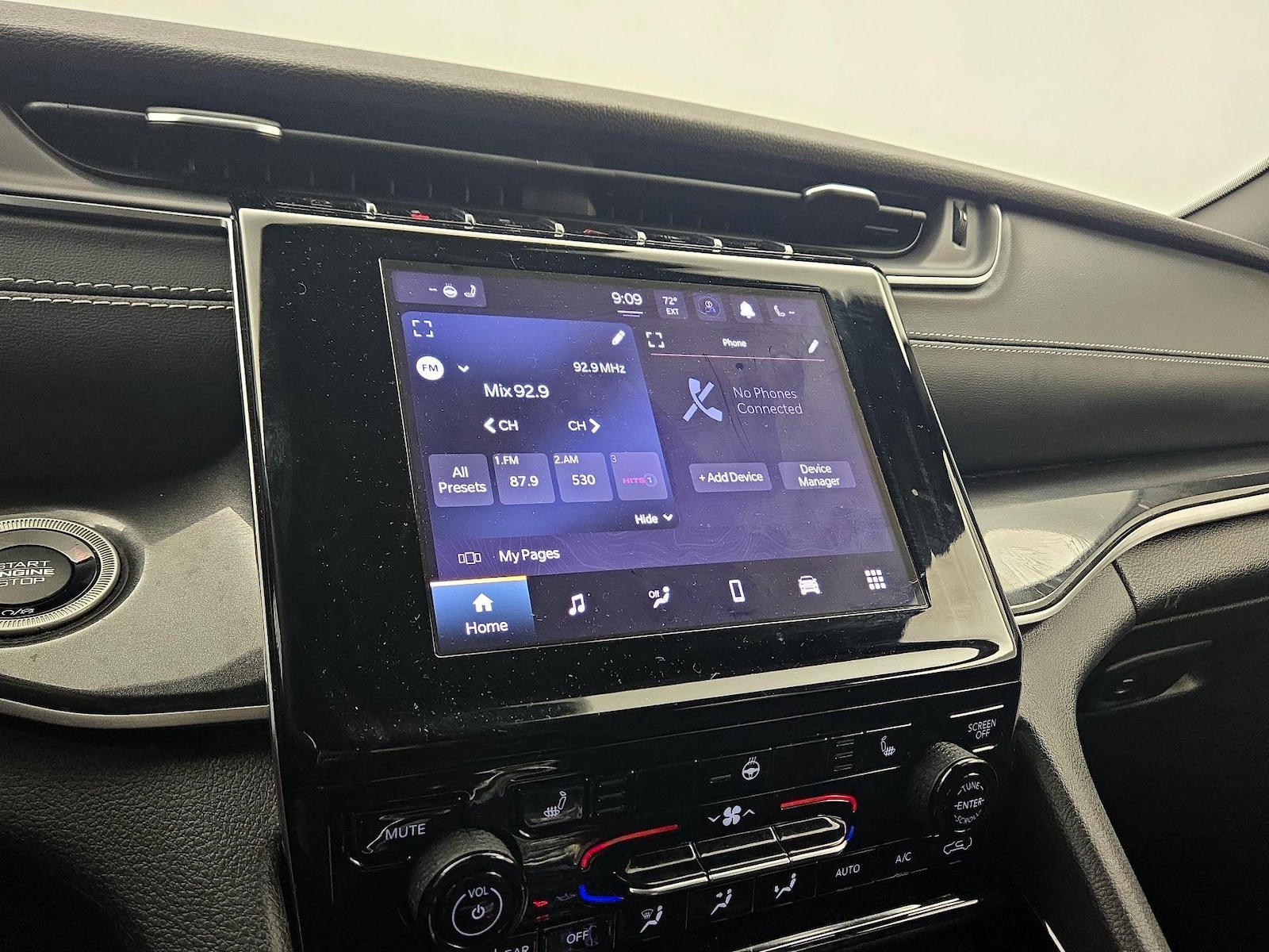 2022 Jeep Grand Cherokee Altitude - Photo 16