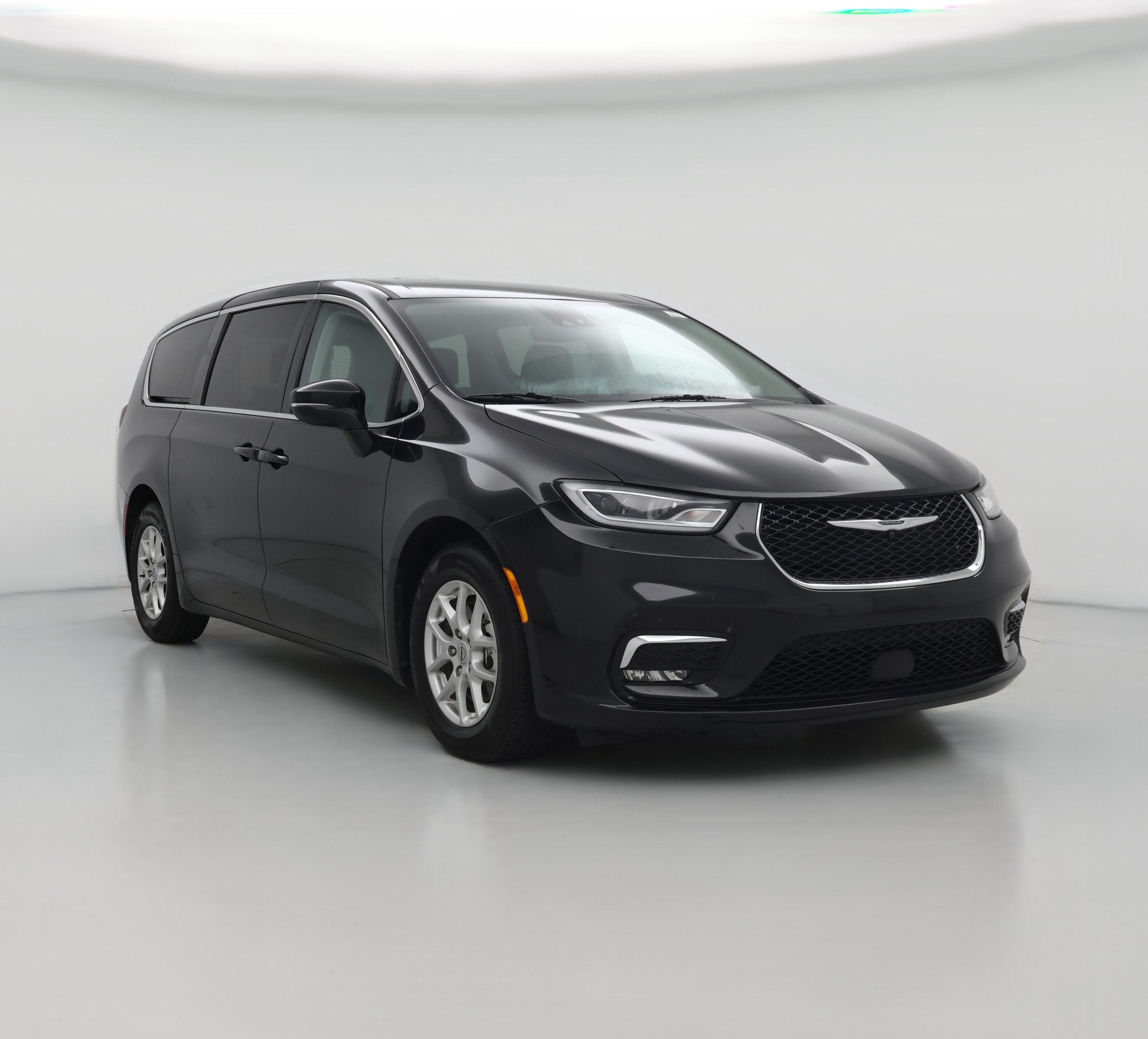 Thumbnail: 2023 Chrysler Pacifica - 1