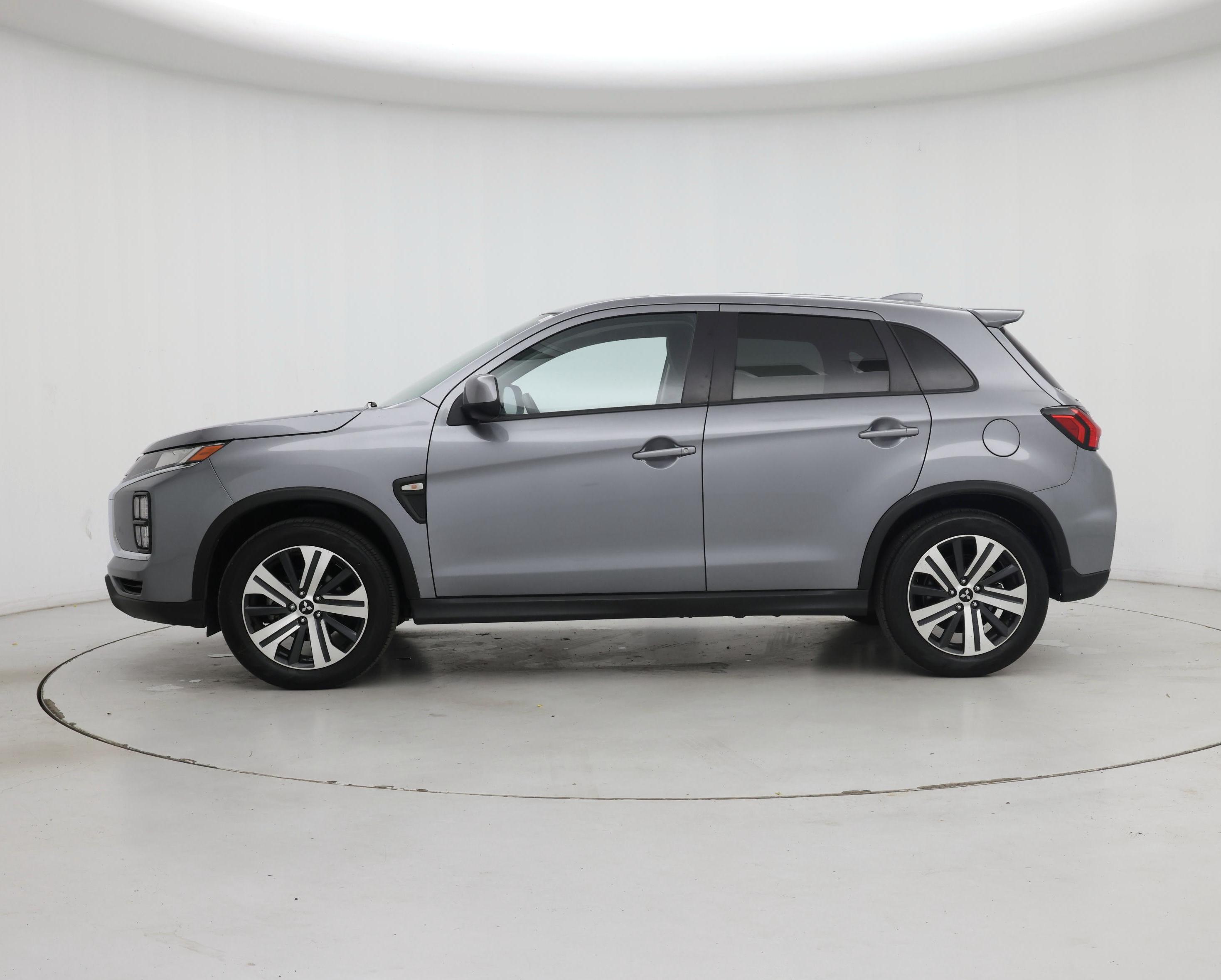 Thumbnail: 2023 Mitsubishi Outlander Sport - 3