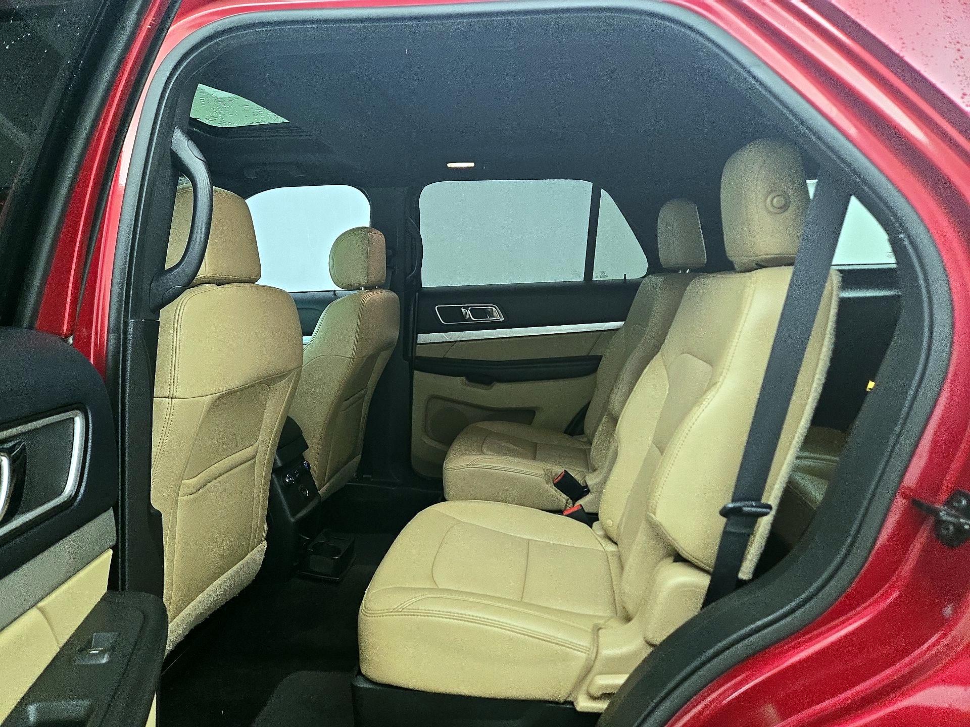 Thumbnail: 2016 Ford Explorer - 20