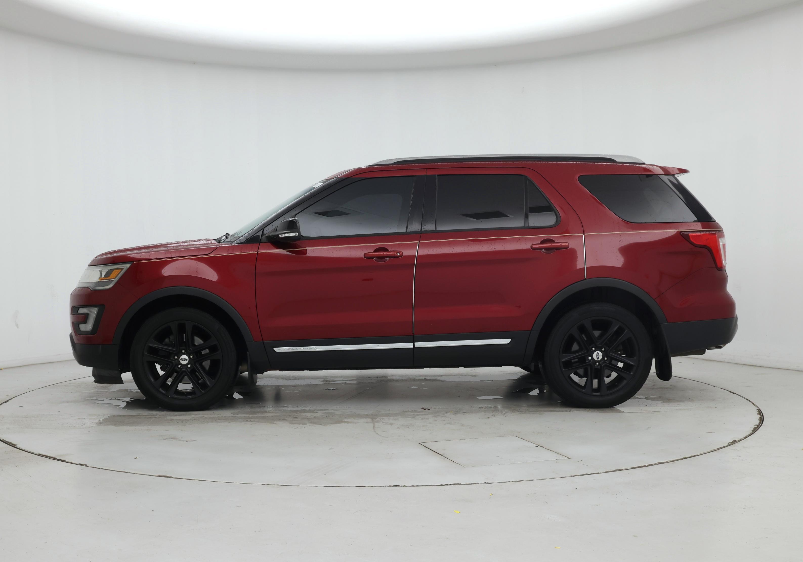 Thumbnail: 2016 Ford Explorer - 3
