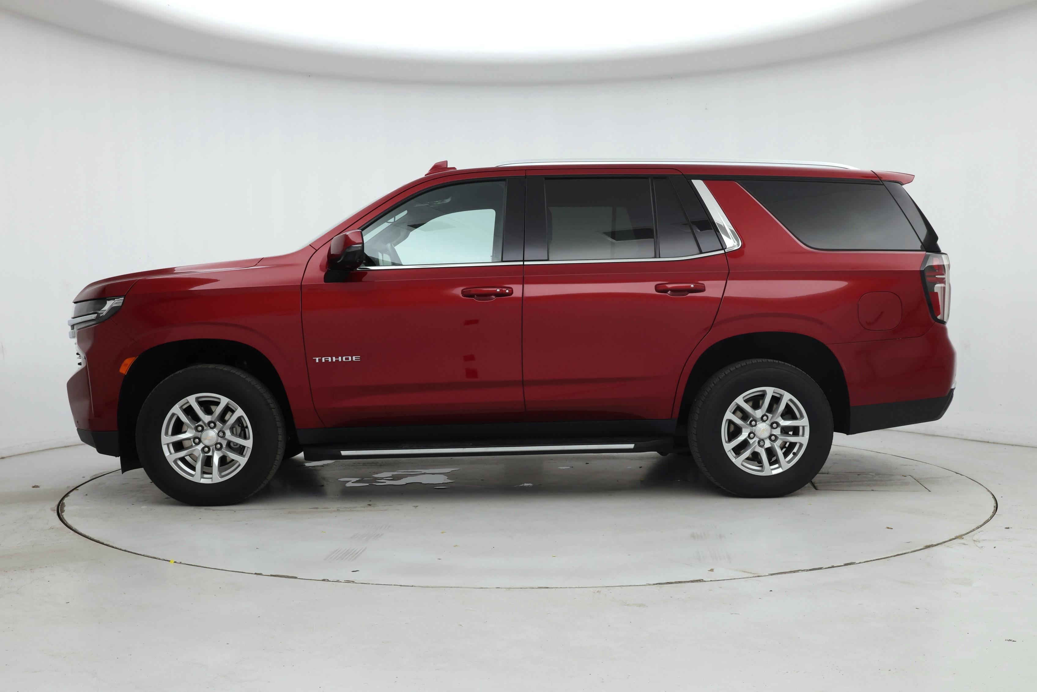 Thumbnail: 2022 Chevrolet Tahoe - 3