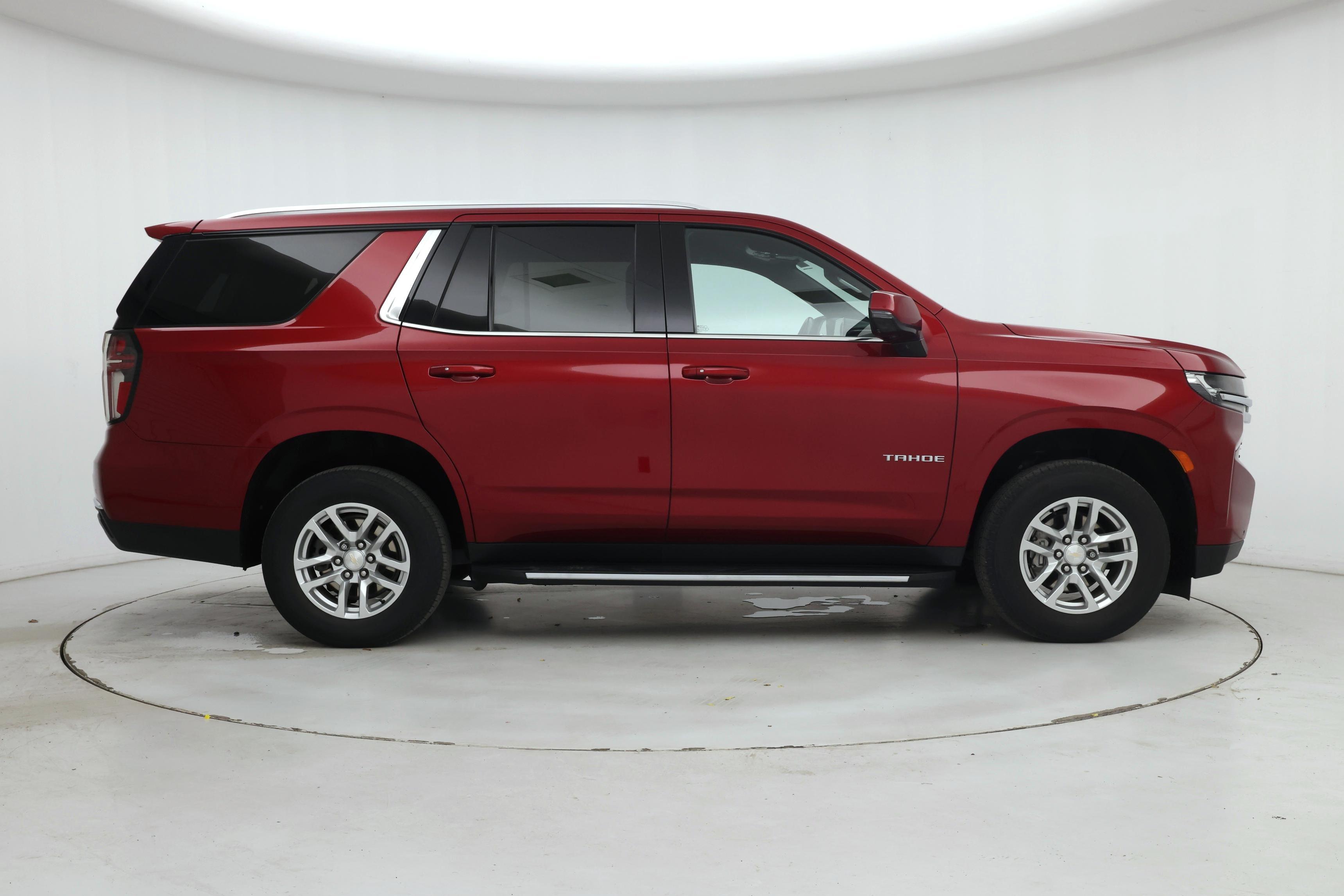 Thumbnail: 2022 Chevrolet Tahoe - 7