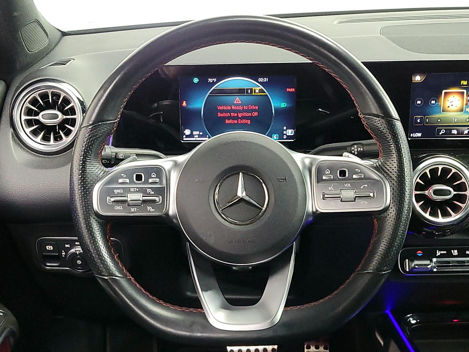 Thumbnail: 2021 Mercedes-Benz GLB - 10