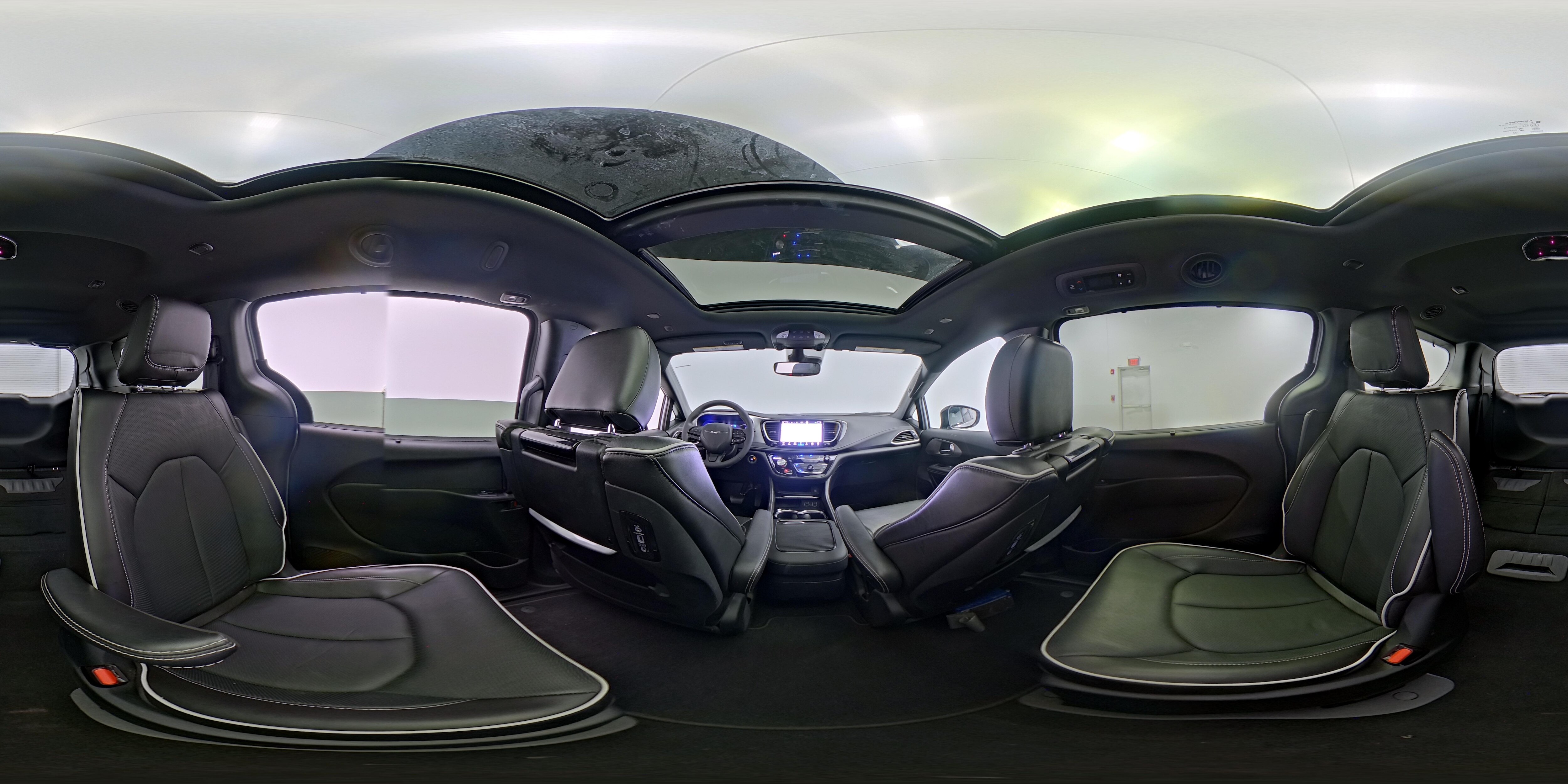 2023 Chrysler Pacifica Hybrid Limited - Photo 30