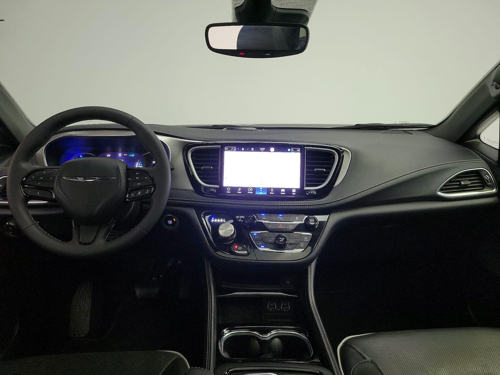 2023 Chrysler Pacifica Hybrid Limited - Photo 10
