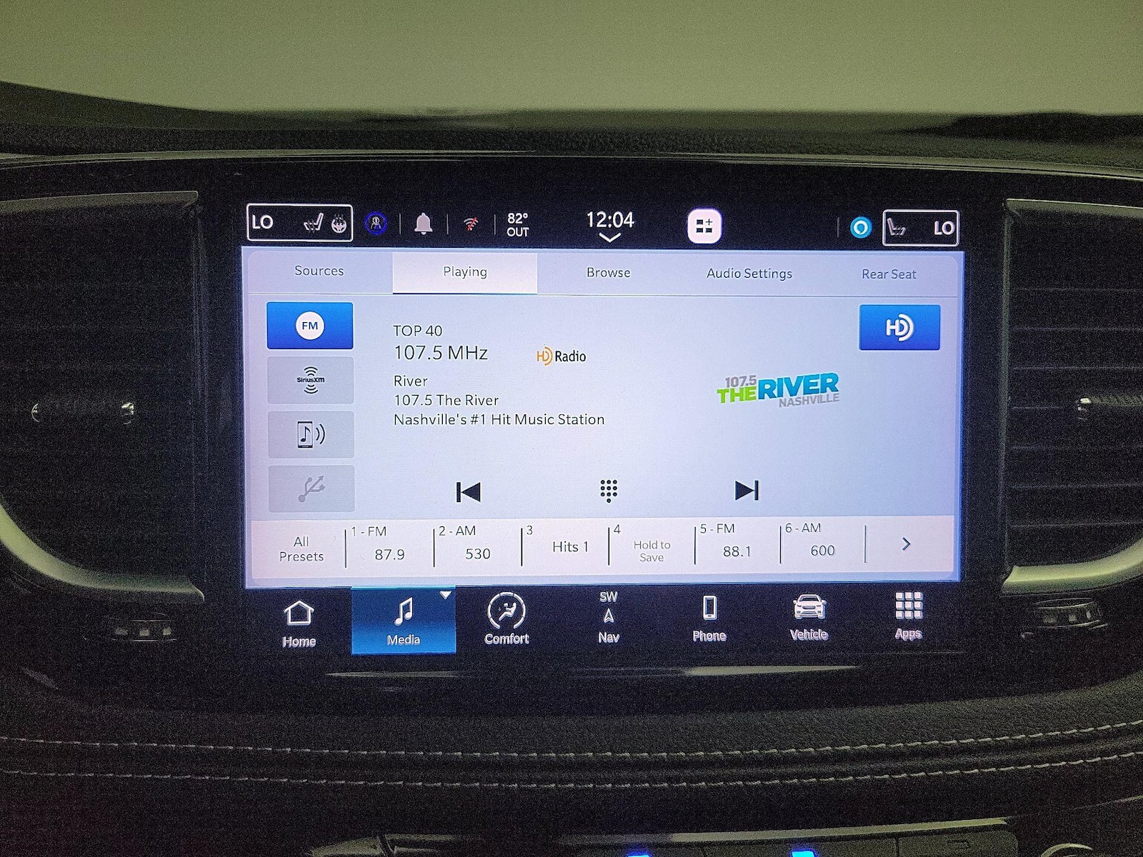 2023 Chrysler Pacifica Hybrid Limited - Photo 17