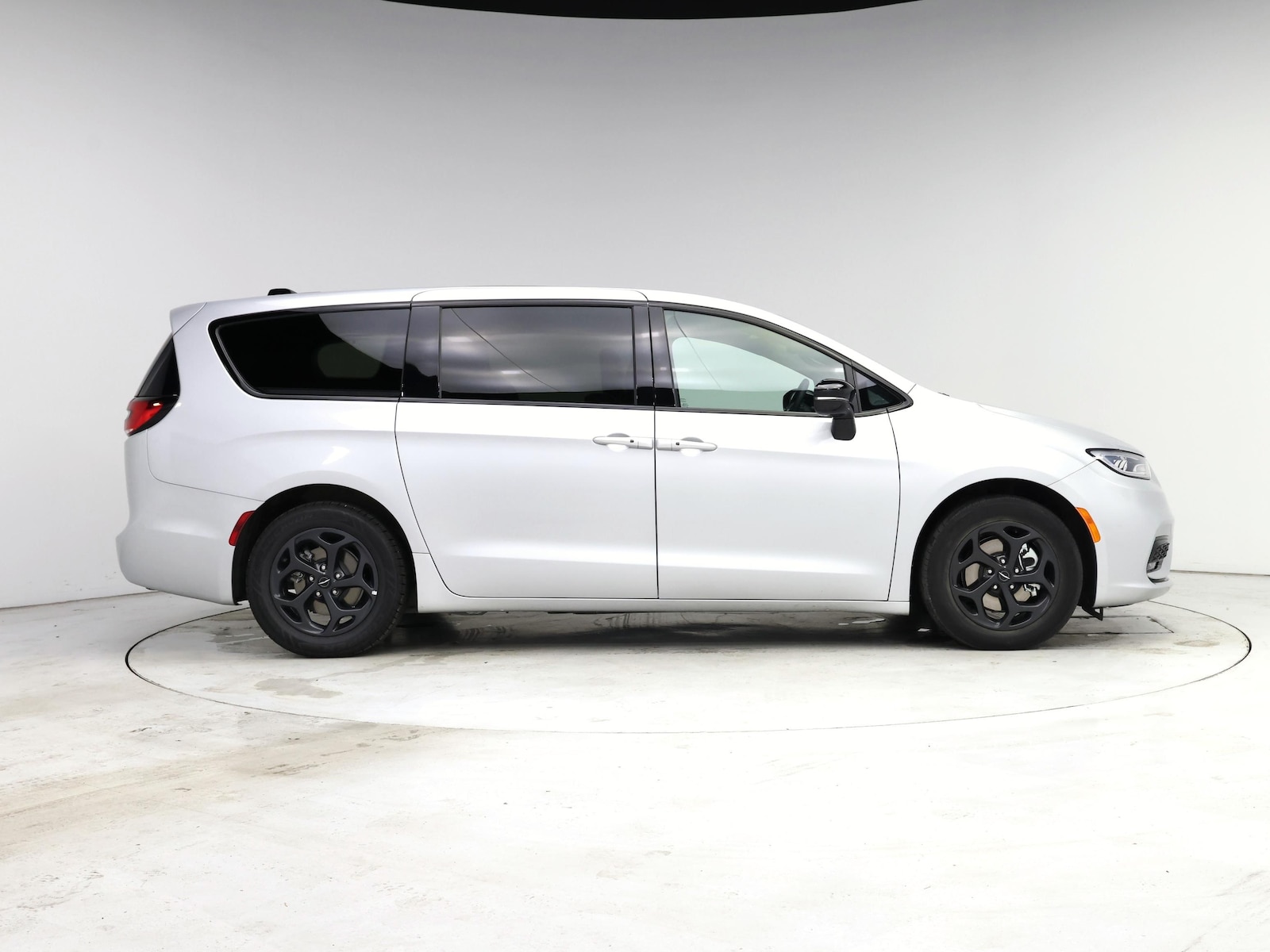 2023 Chrysler Pacifica Hybrid Limited - Photo 8
