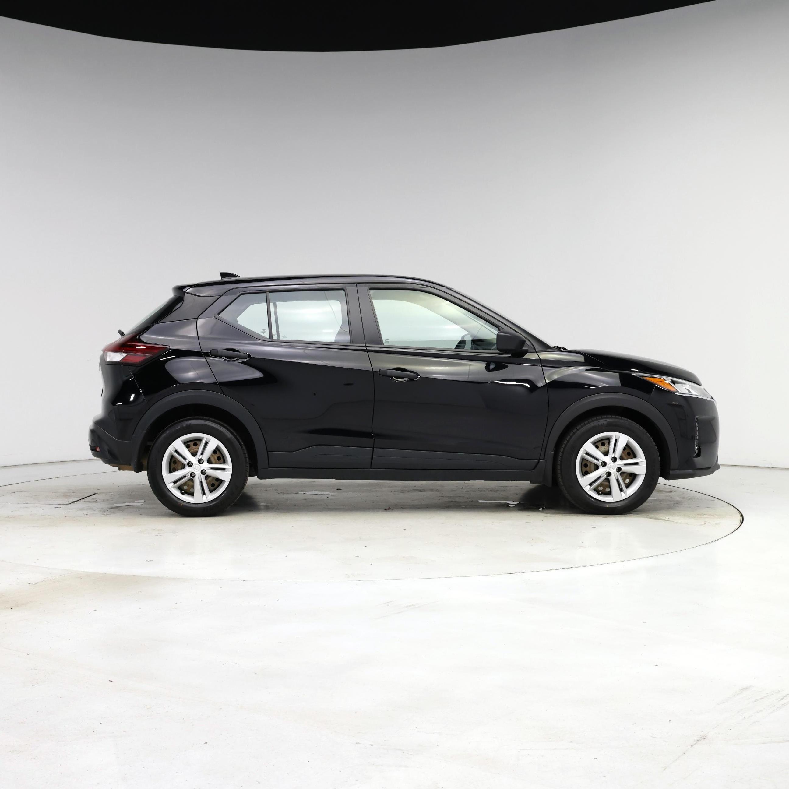 Thumbnail: 2024 Nissan Kicks - 7