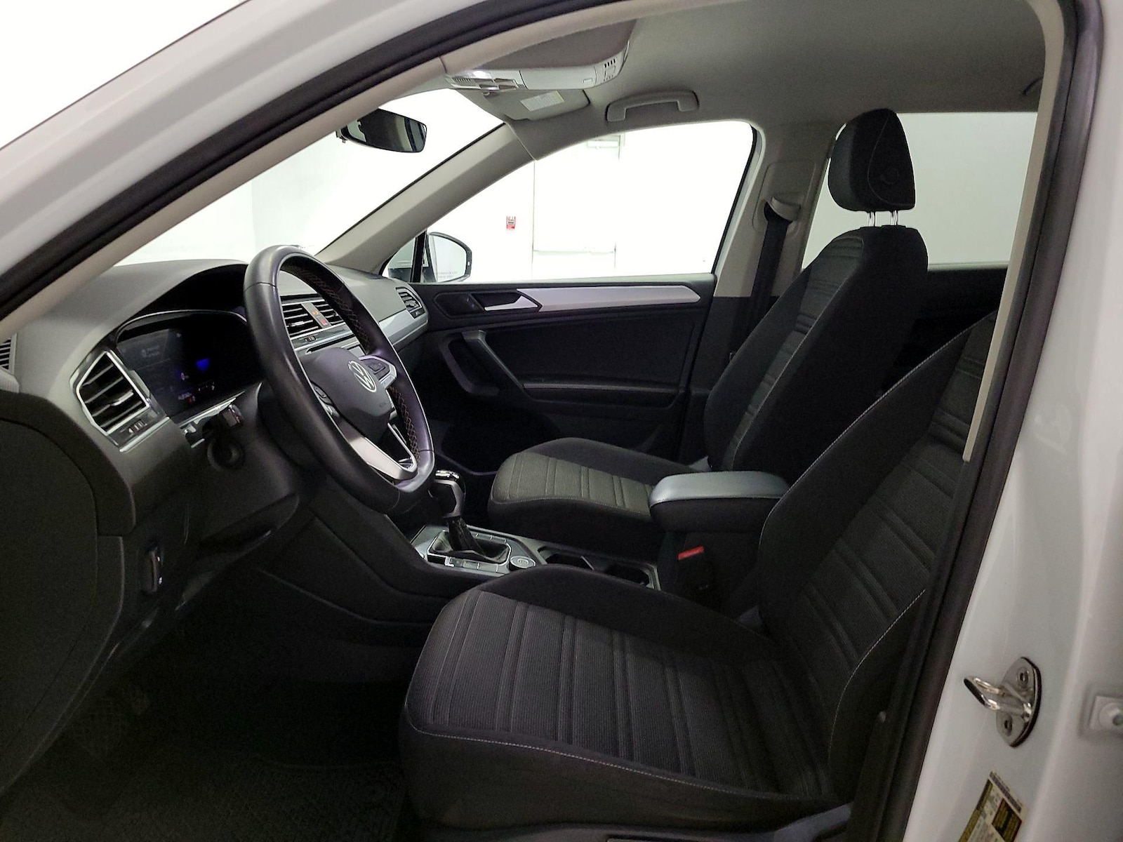 2022 Volkswagen Tiguan S - Photo 12