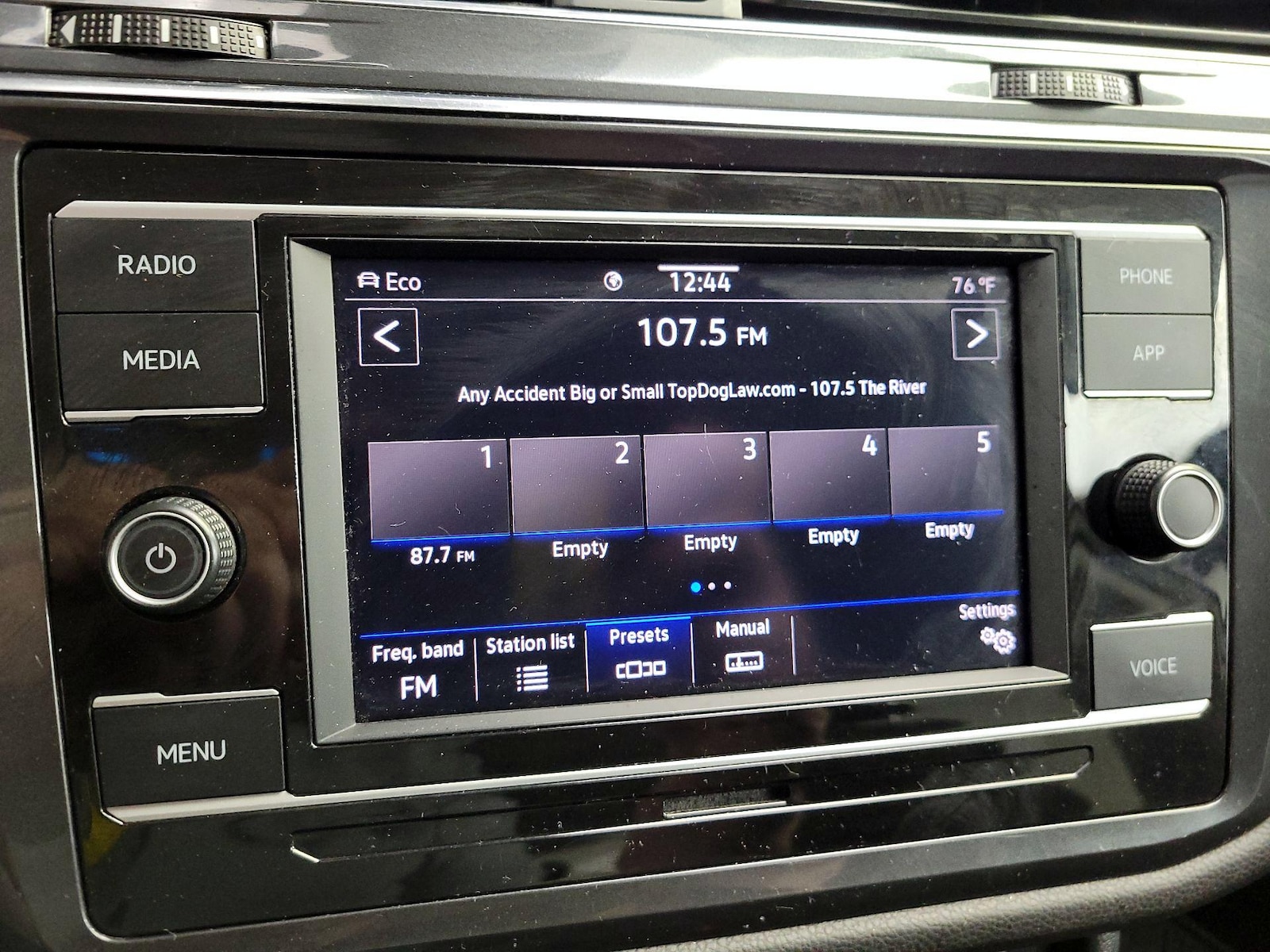 2022 Volkswagen Tiguan S - Photo 16
