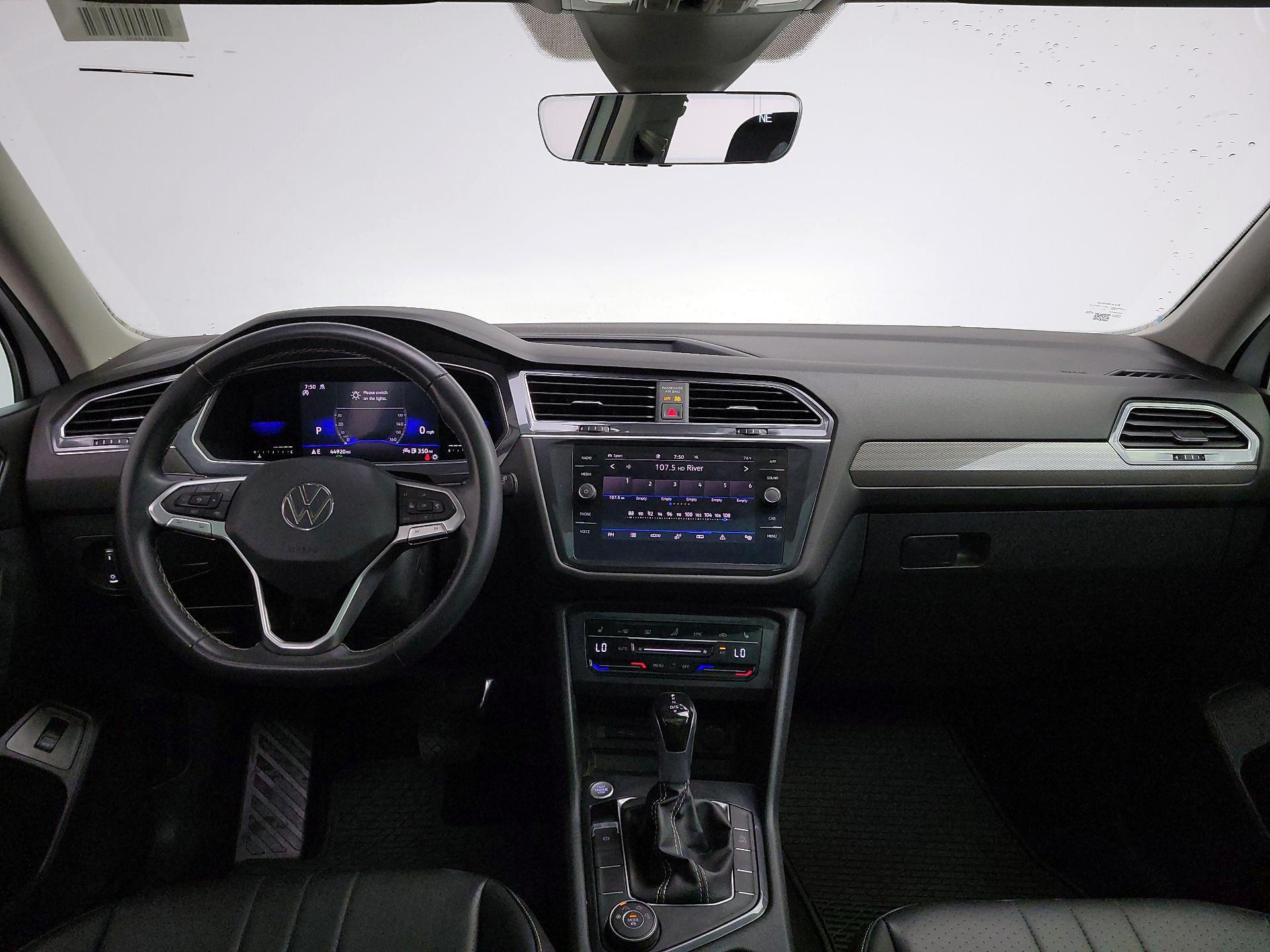Thumbnail: 2022 Volkswagen Tiguan - 9