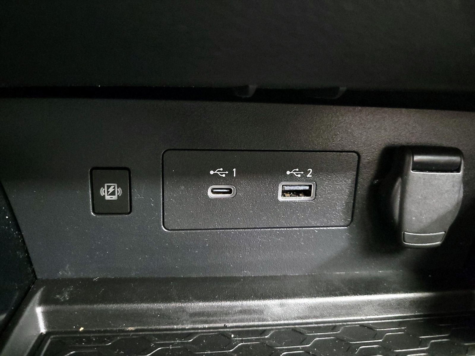2024 Nissan Altima SL - Photo 20