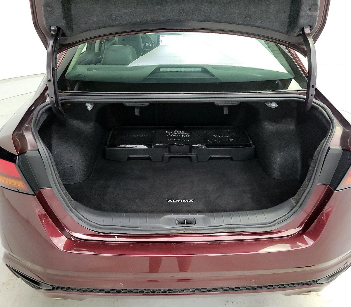 Trunk/Cargo (Seats Up)