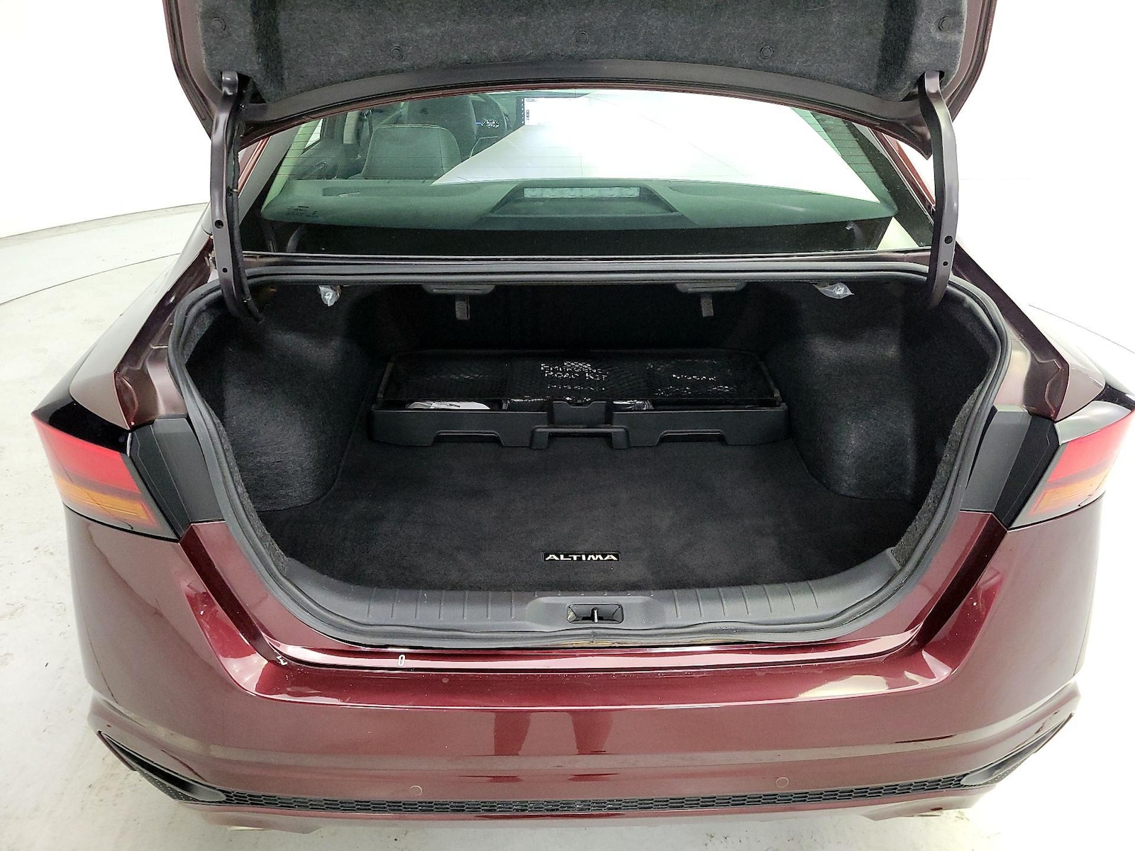 2024 Nissan Altima SL - Photo 23
