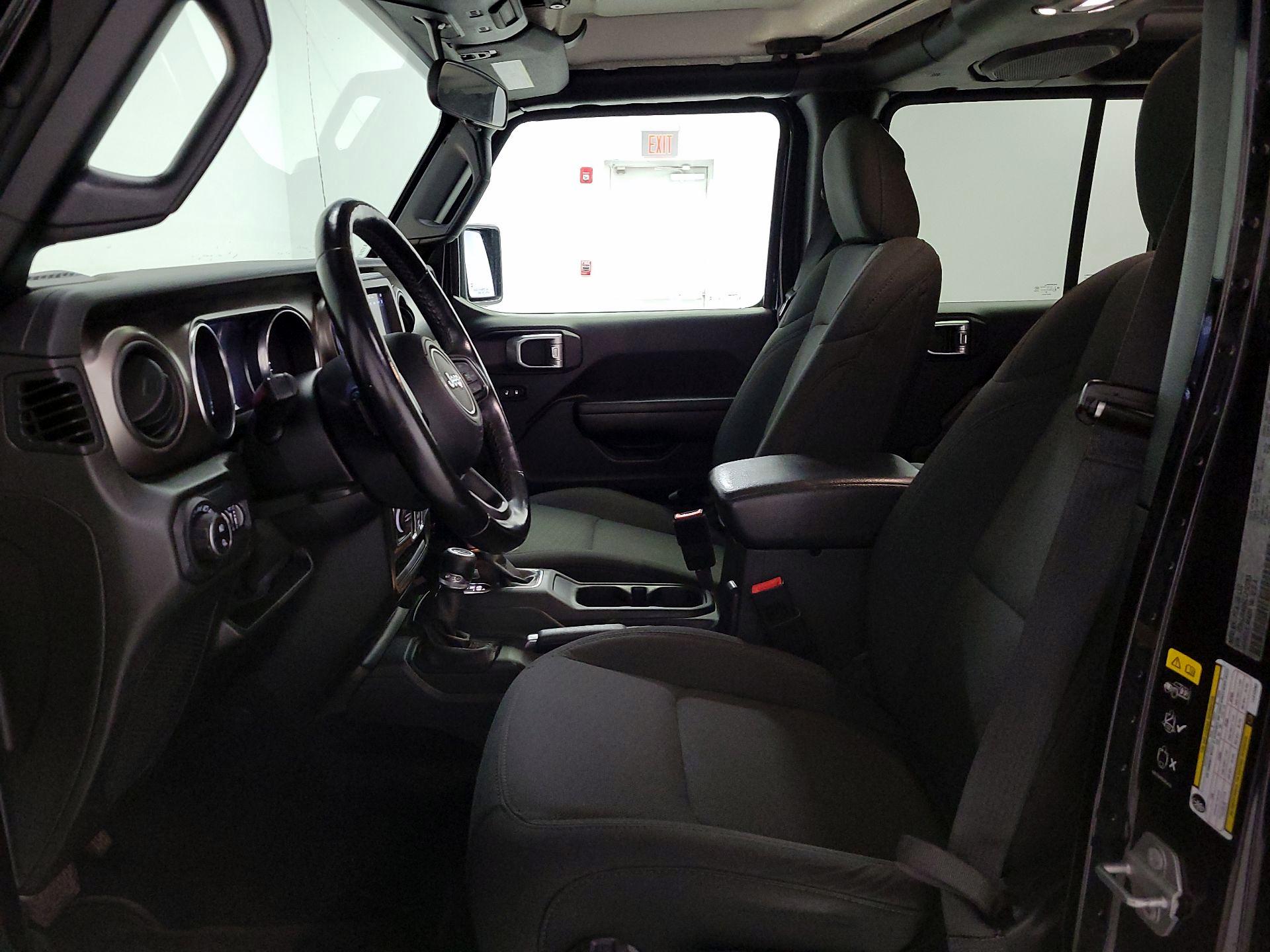 Thumbnail: 2020 Jeep Gladiator - 11
