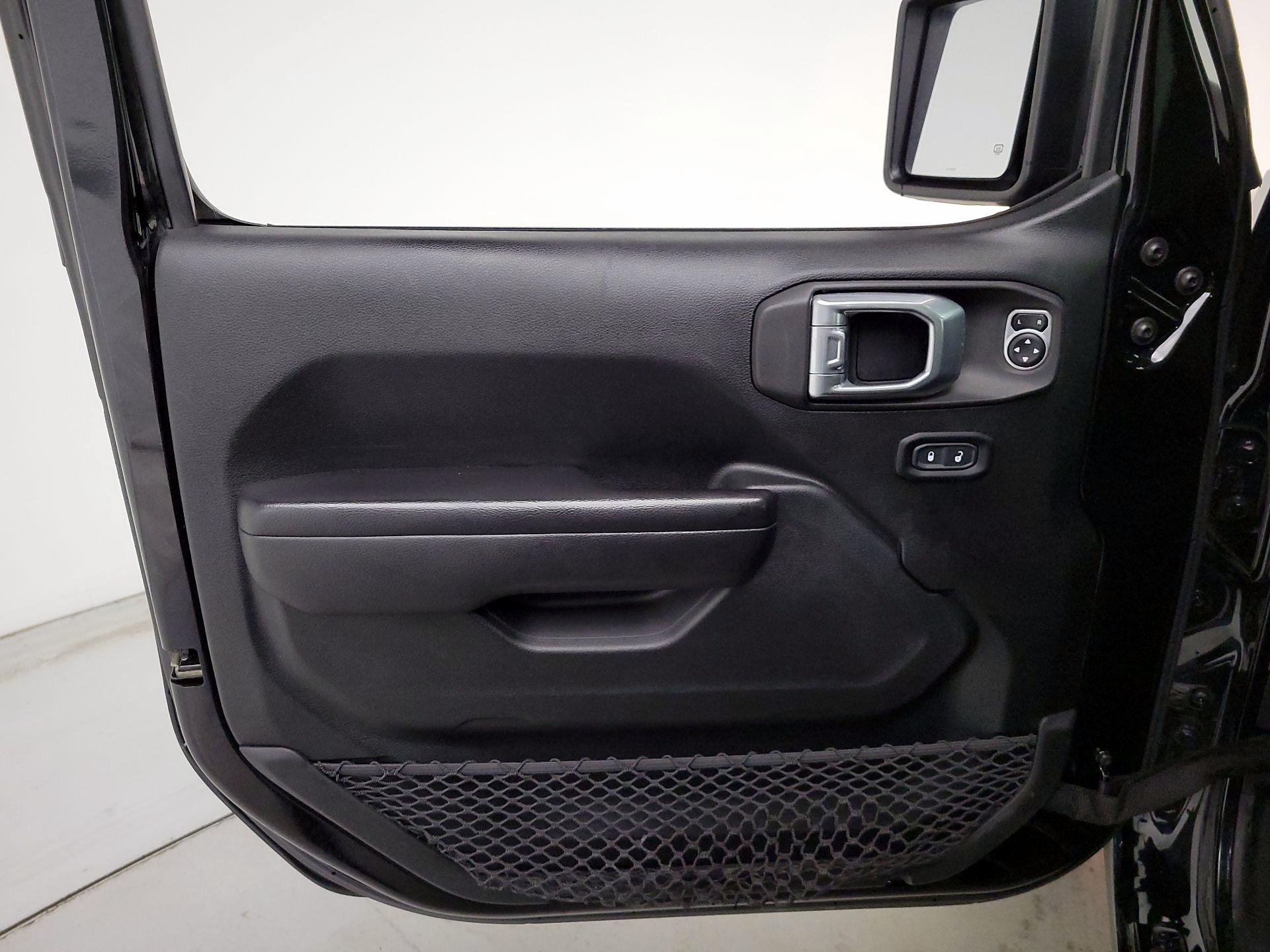 Thumbnail: 2020 Jeep Gladiator - 12