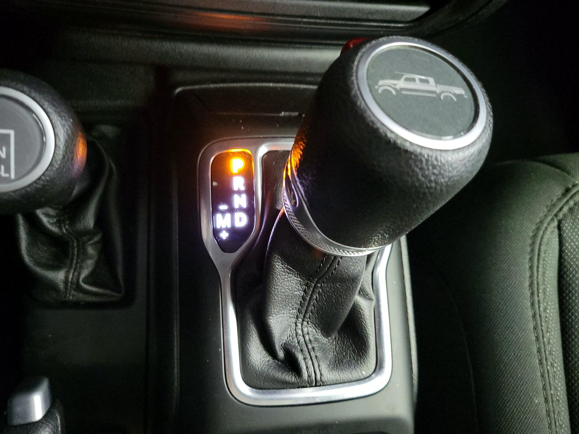 Thumbnail: 2020 Jeep Gladiator - 17
