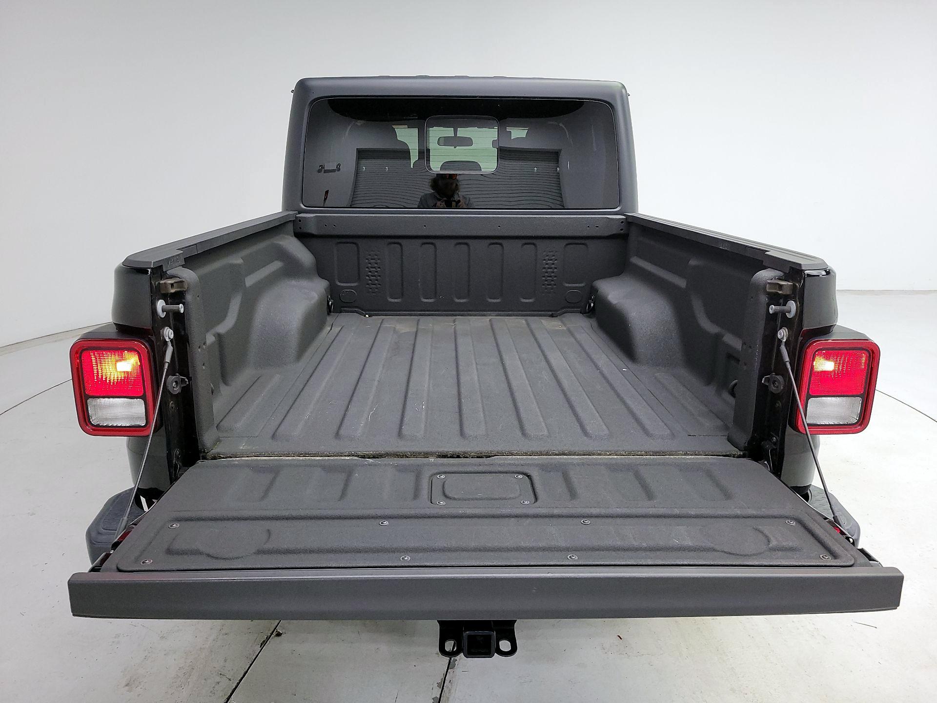 Thumbnail: 2020 Jeep Gladiator - 20