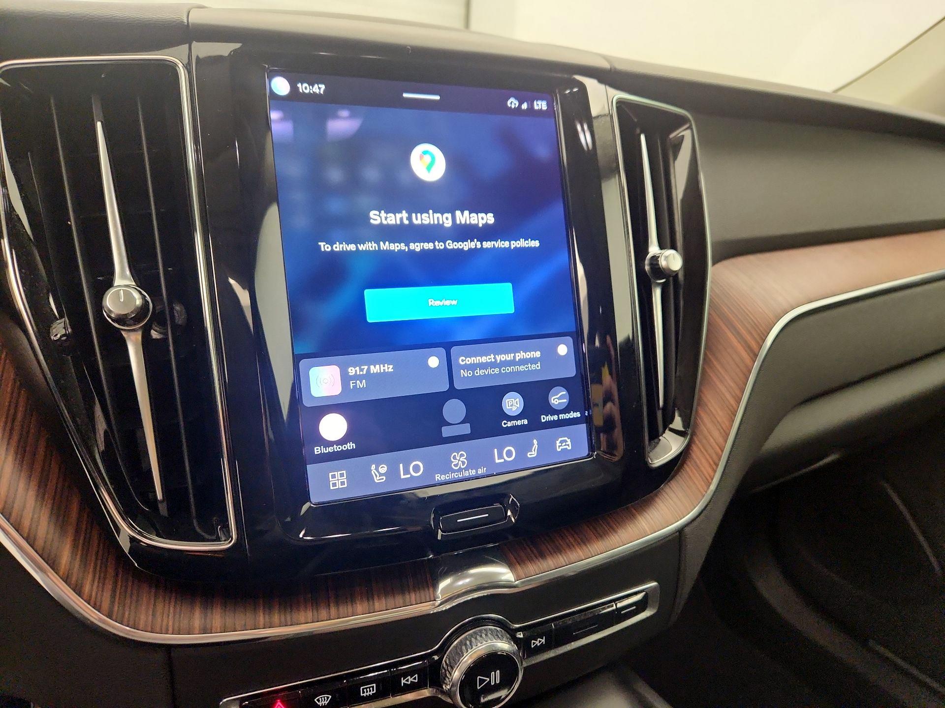 Thumbnail: 2023 Volvo XC60 - 16