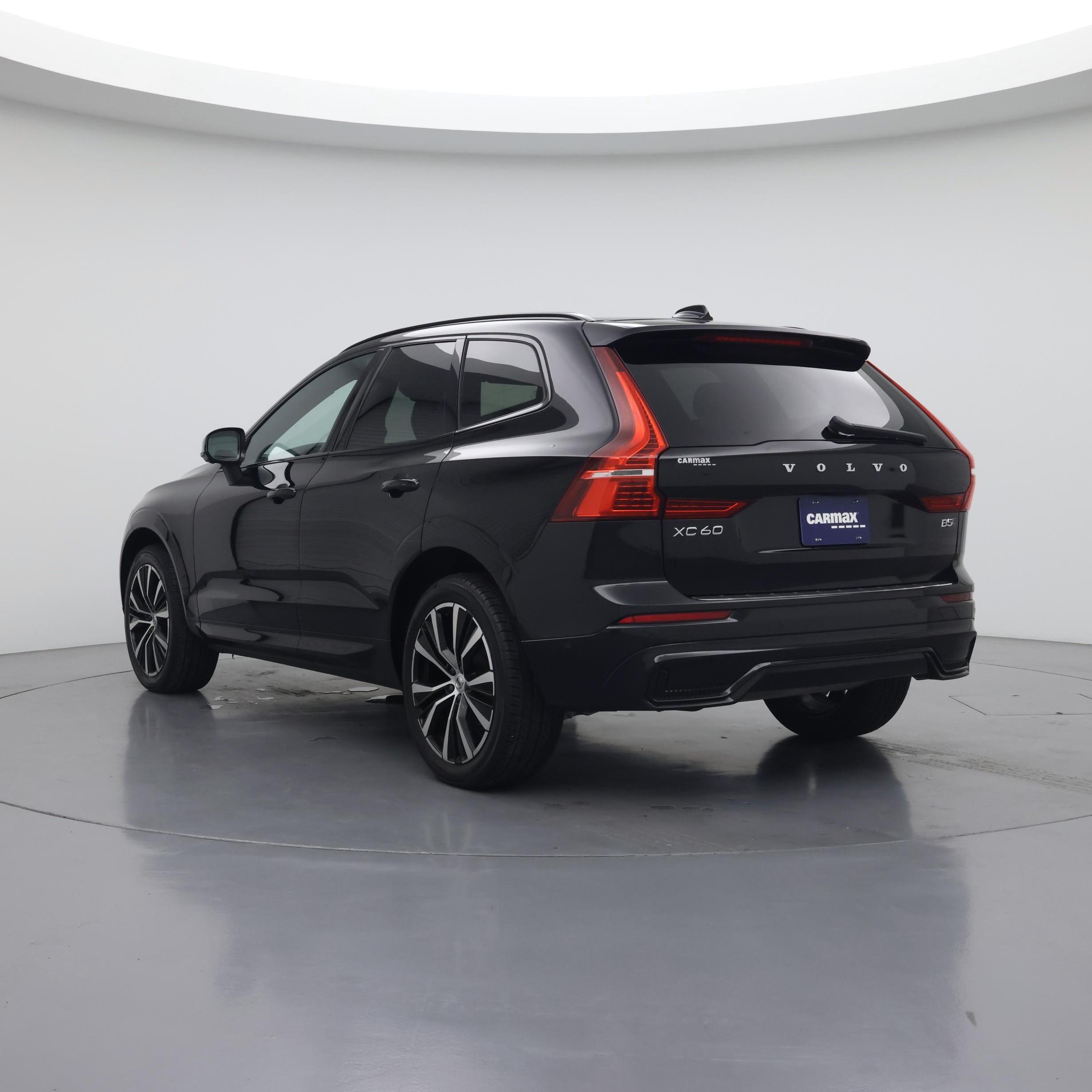 Thumbnail: 2023 Volvo XC60 - 2