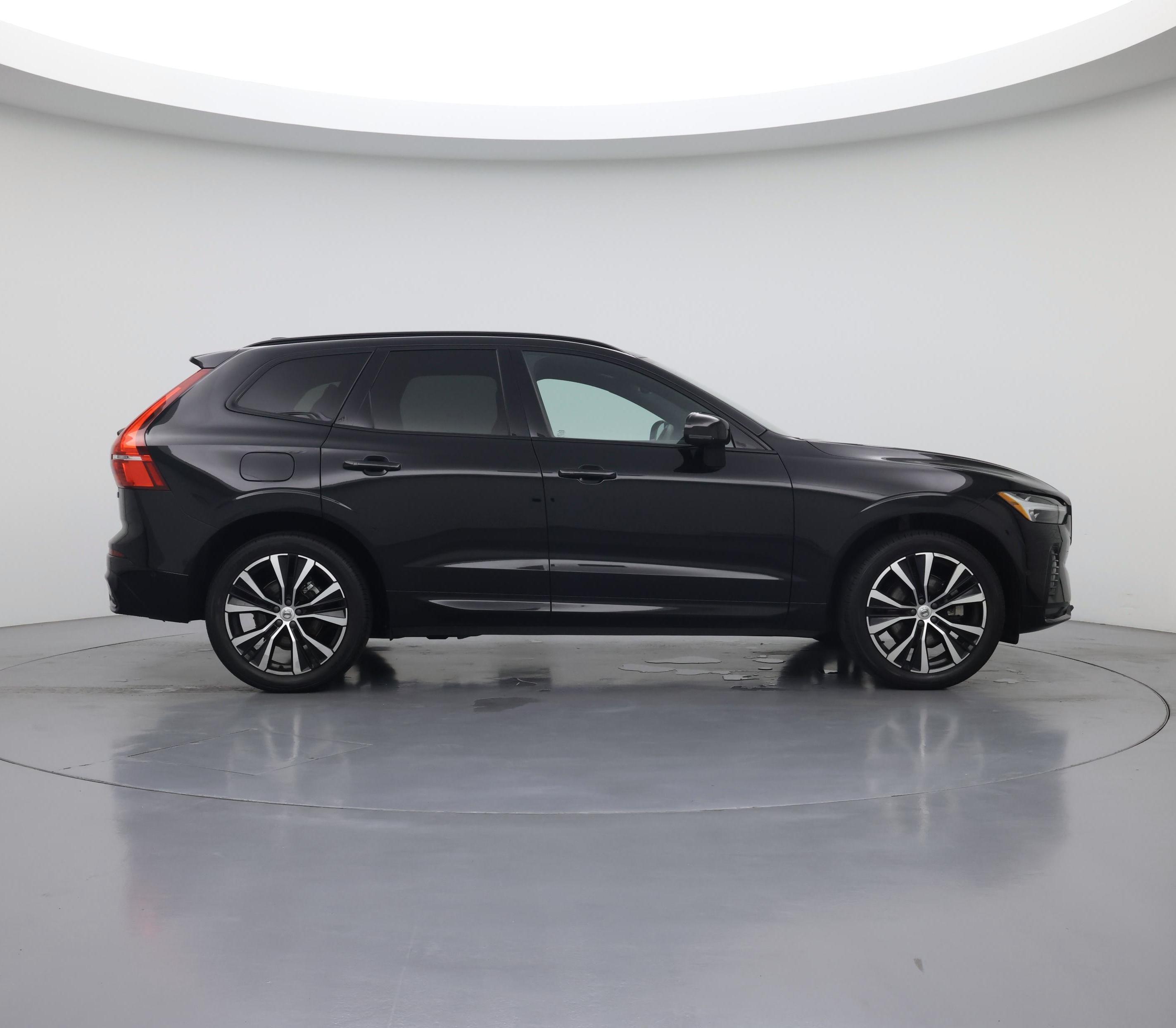 Thumbnail: 2023 Volvo XC60 - 7
