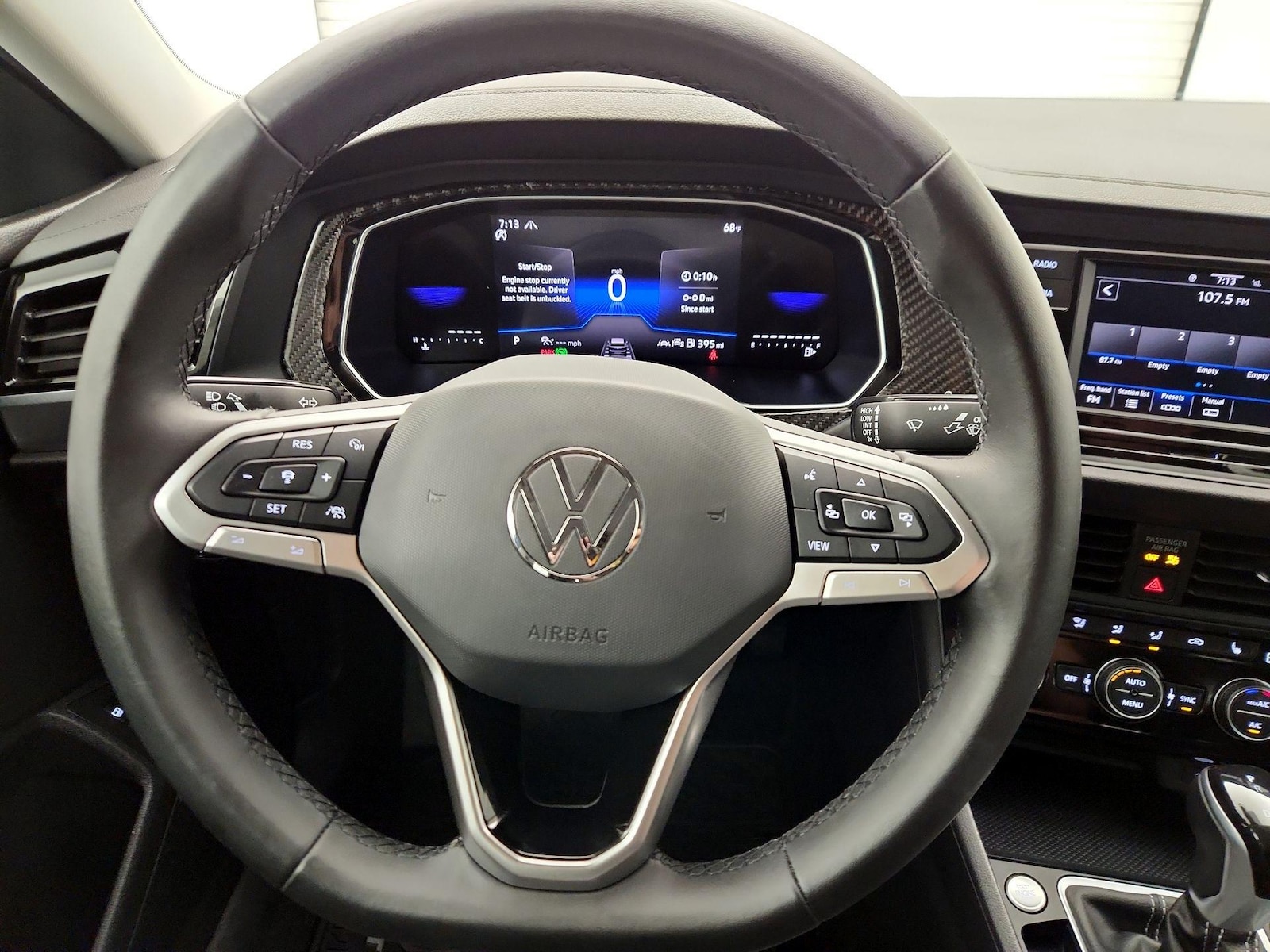 2024 Volkswagen Jetta SE - Photo 11