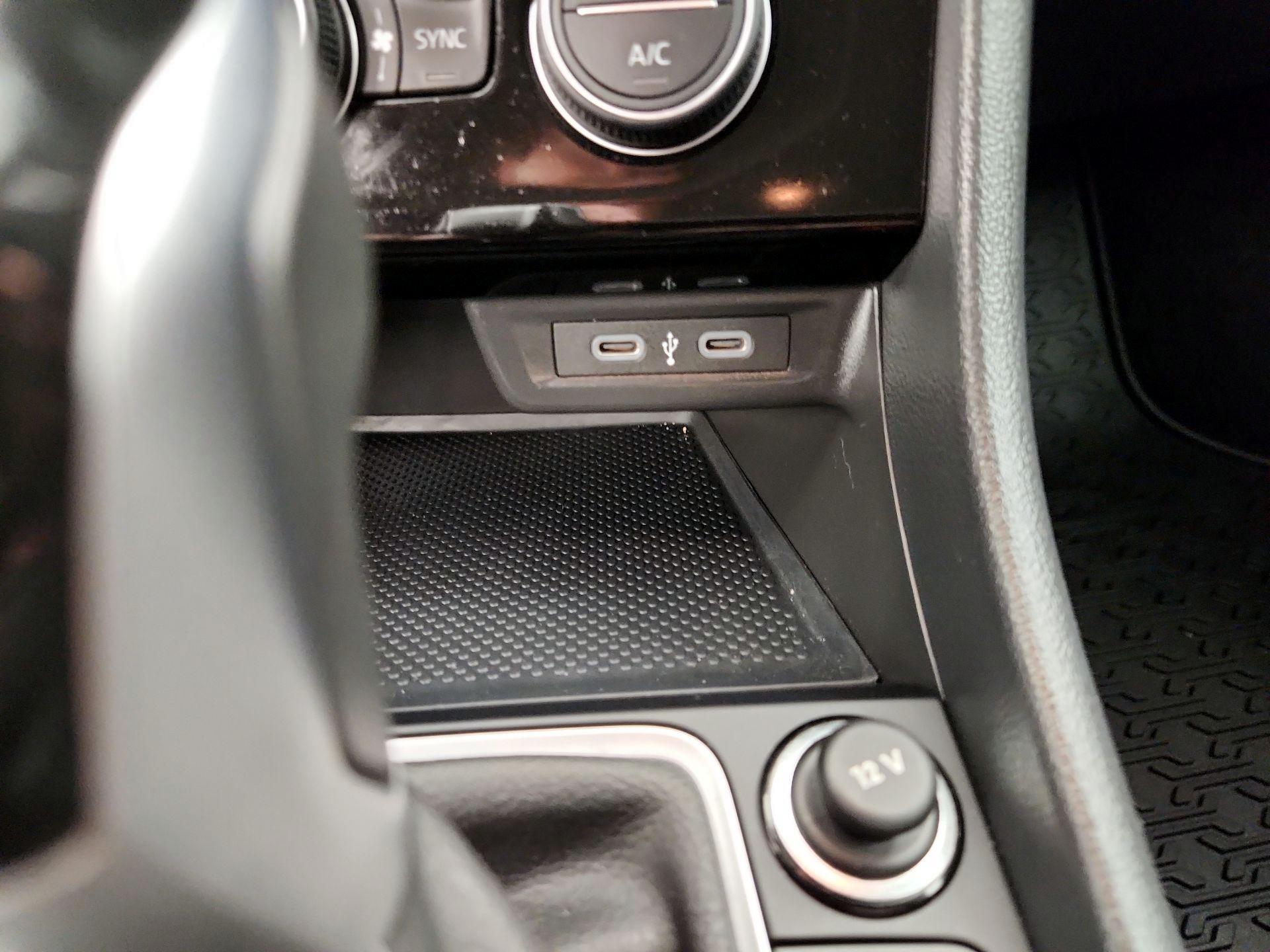 Thumbnail: 2024 Volkswagen Jetta - 18