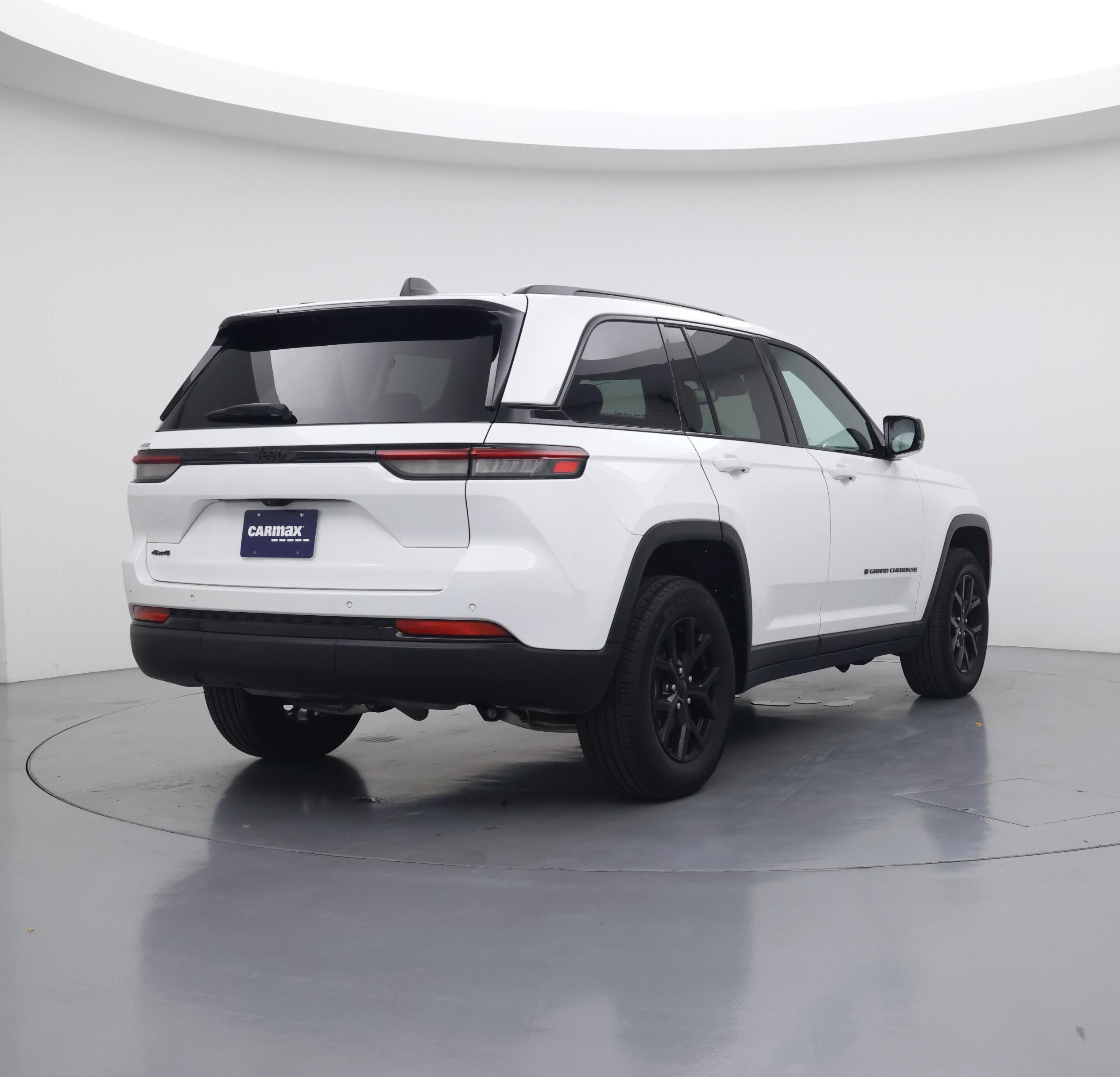Thumbnail: 2024 Jeep Grand Cherokee - 8