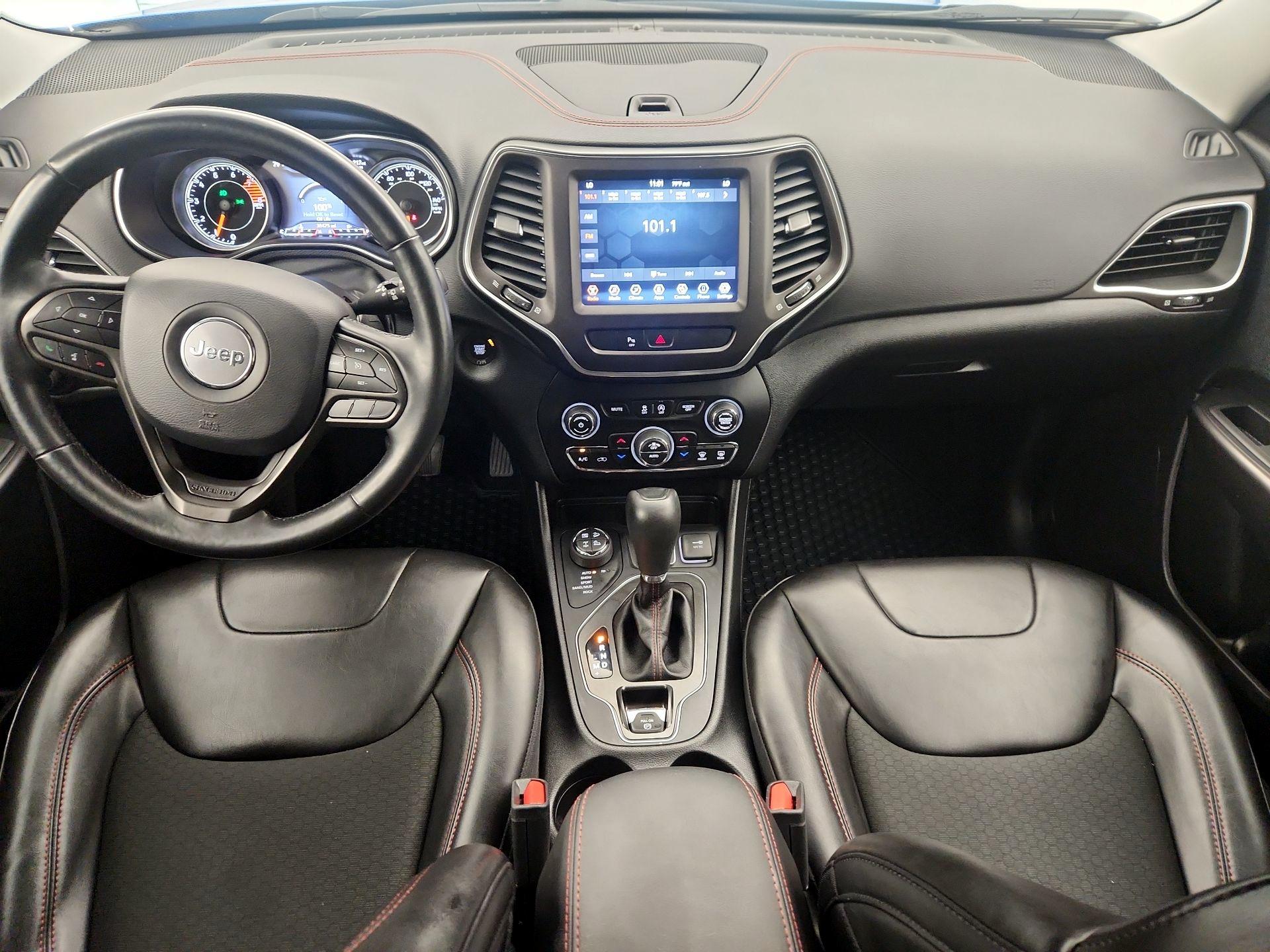 Thumbnail: 2020 Jeep Cherokee - 9
