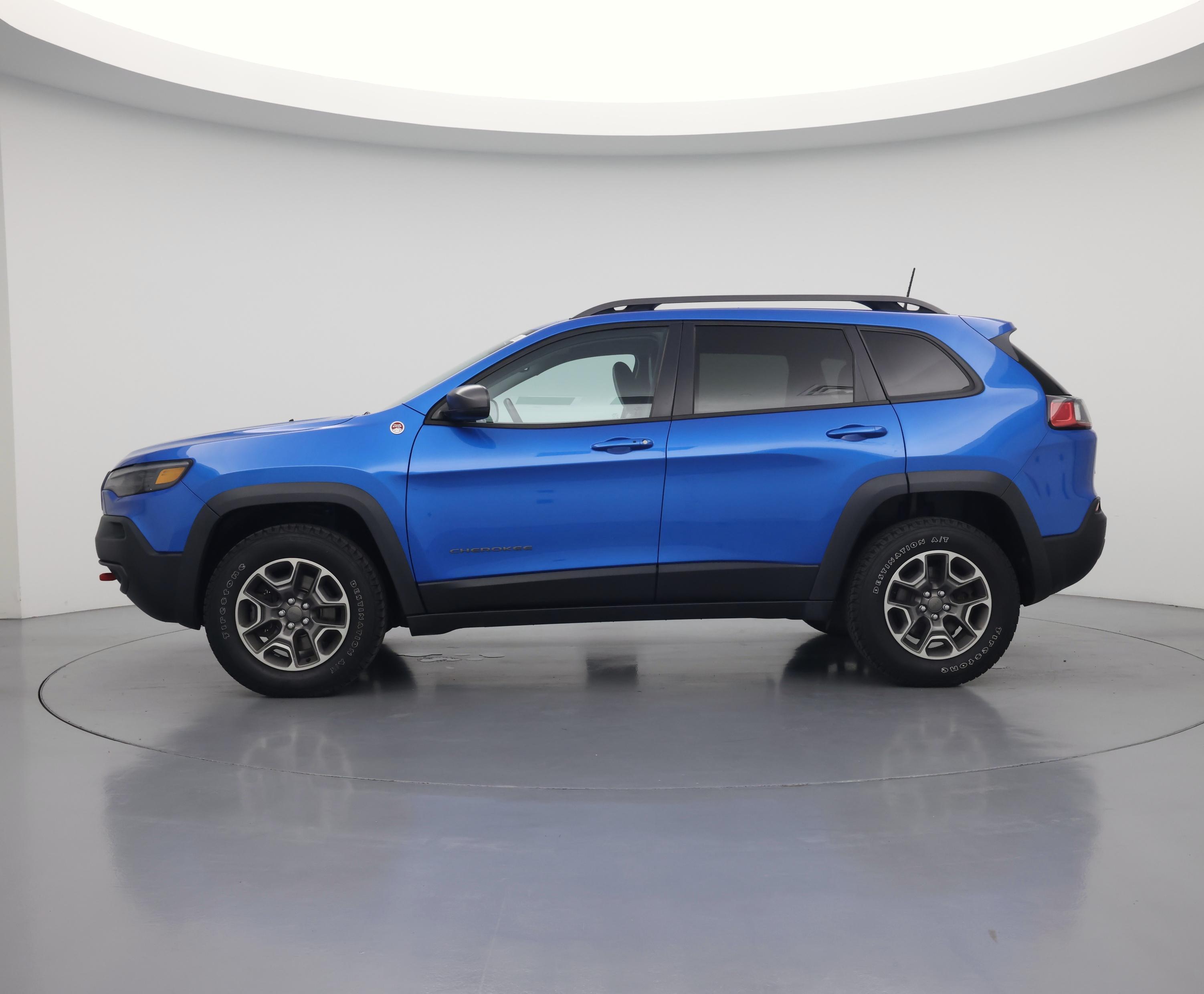 Thumbnail: 2020 Jeep Cherokee - 3