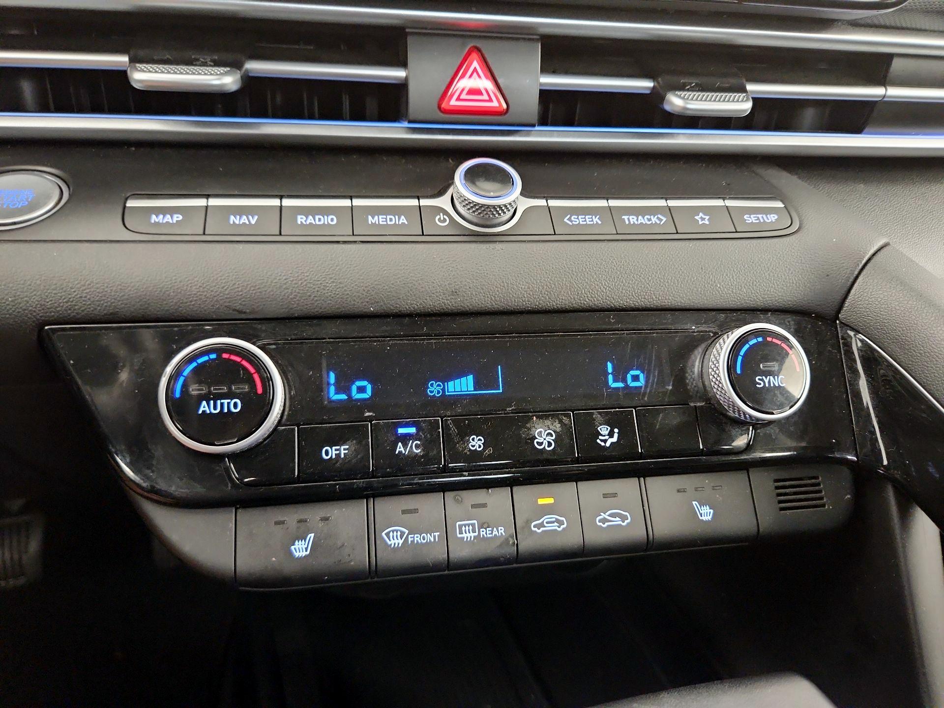 Thumbnail: 2025 Hyundai Elantra - 17