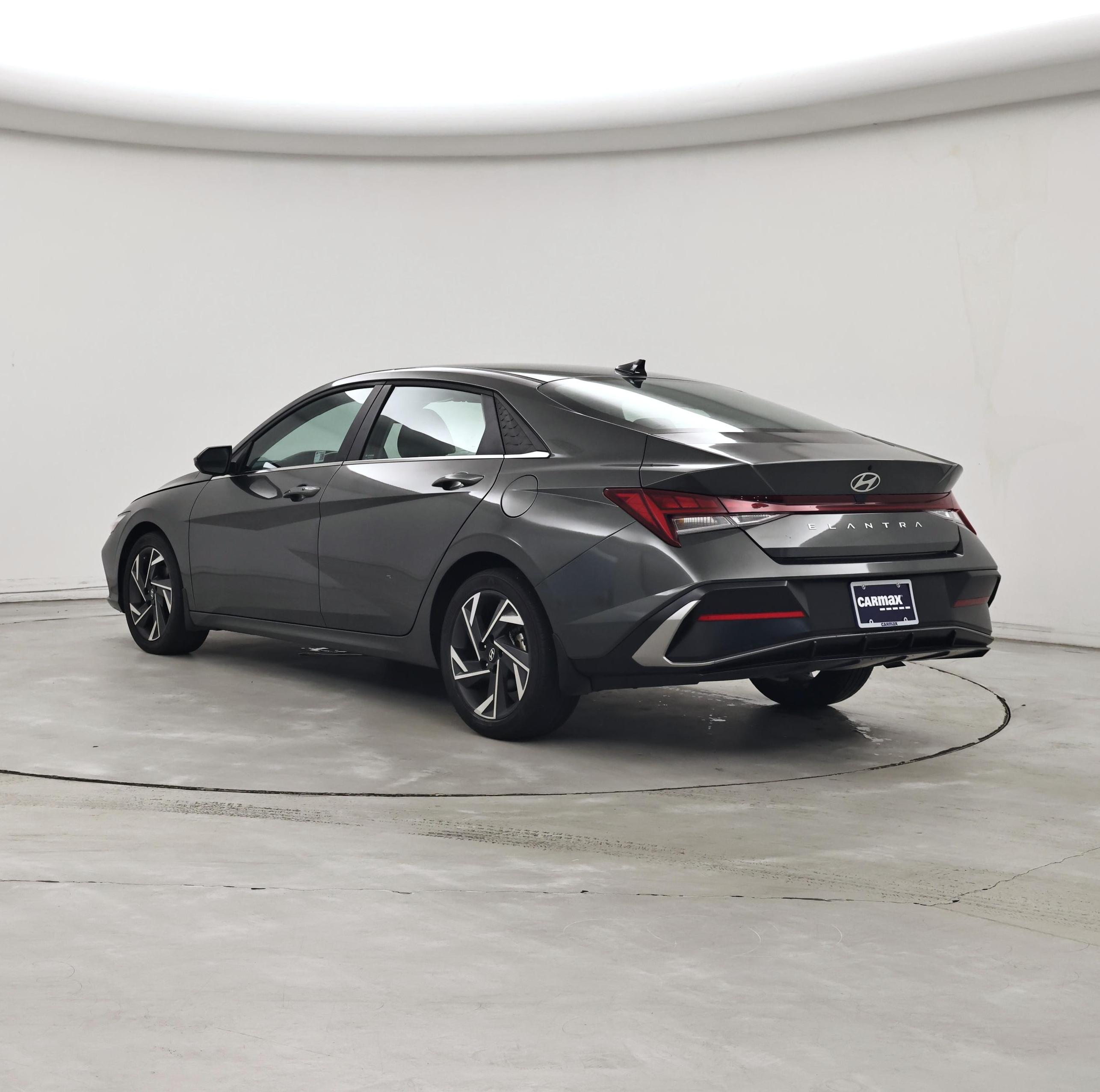 Thumbnail: 2025 Hyundai Elantra - 2