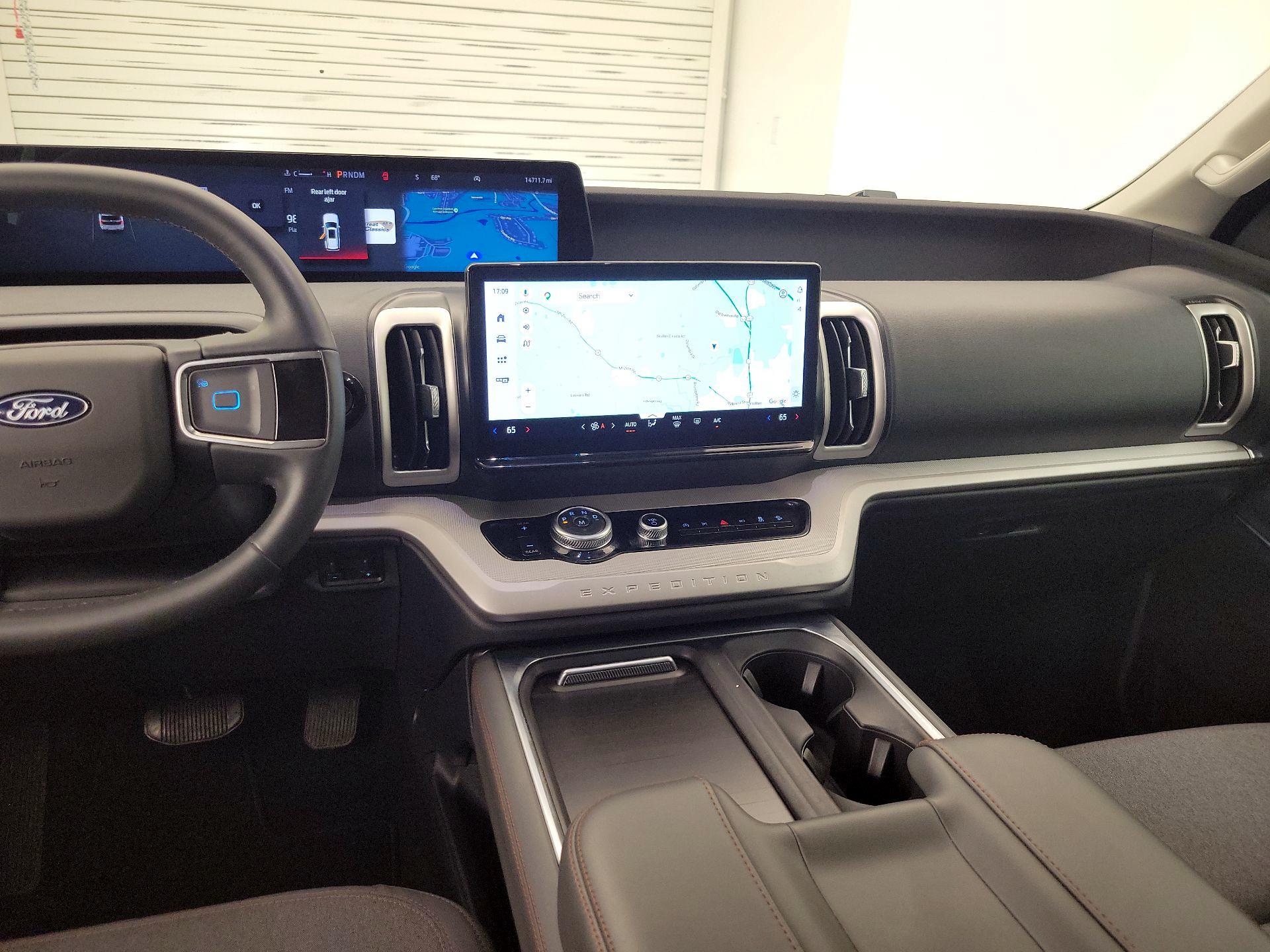 Thumbnail: 2025 Ford Expedition - 9