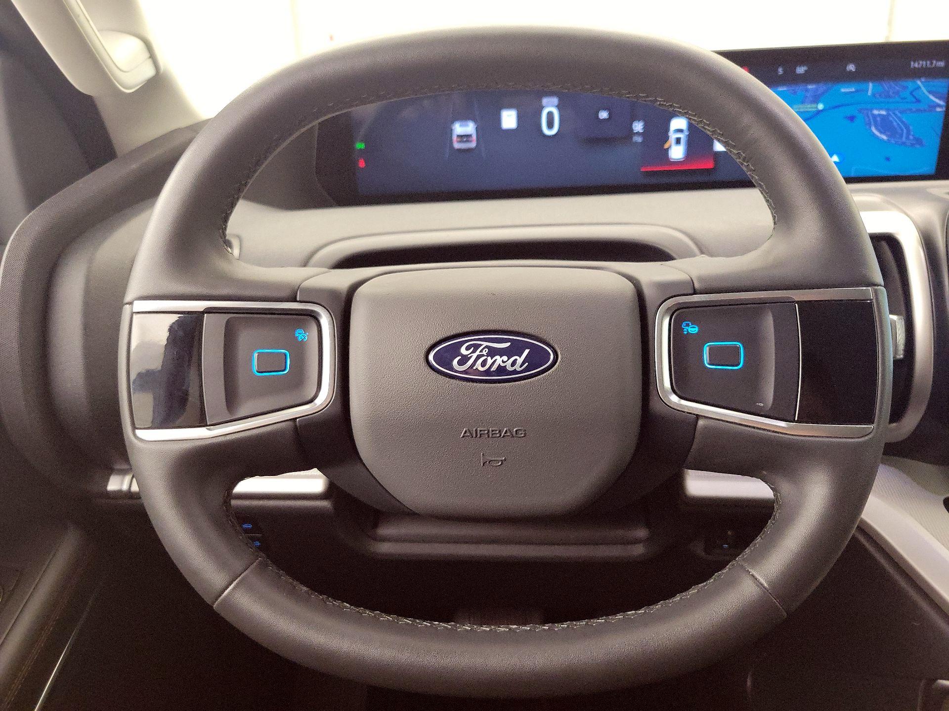 Thumbnail: 2025 Ford Expedition - 10