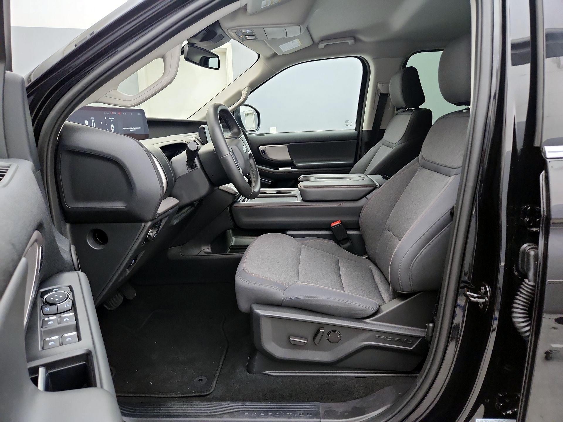 Thumbnail: 2025 Ford Expedition - 11