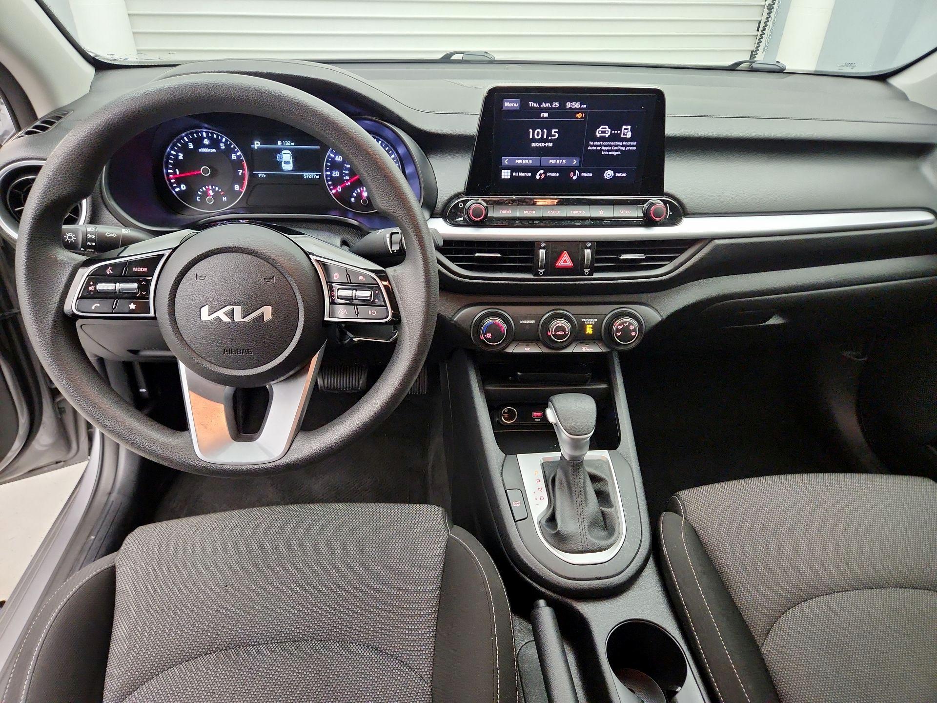 Thumbnail: 2023 Kia Forte - 9