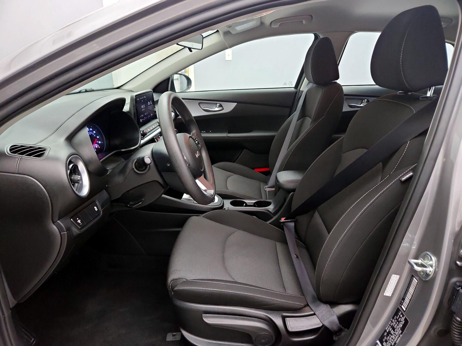 Thumbnail: 2023 Kia Forte - 11