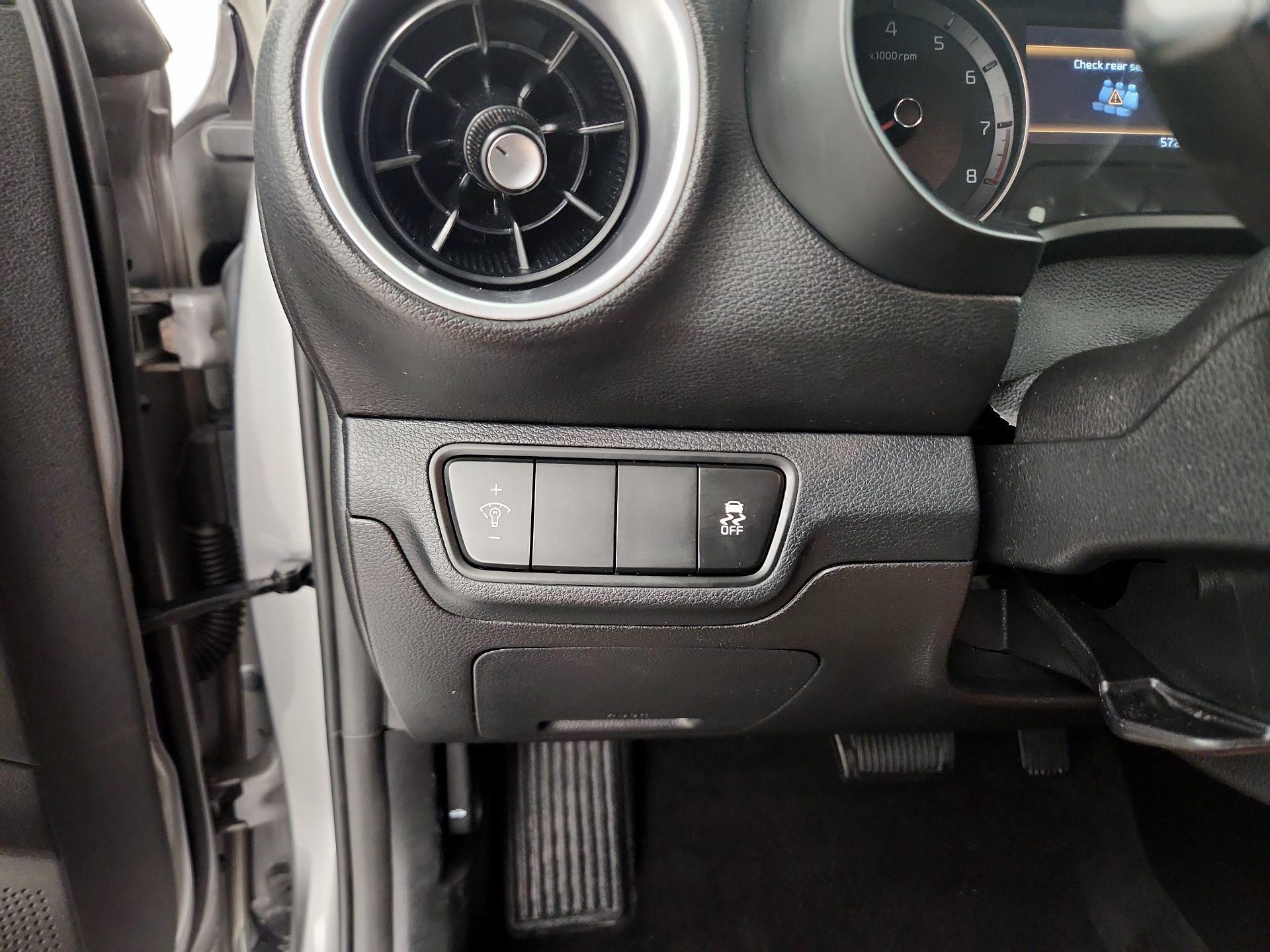 Thumbnail: 2023 Kia Forte - 13