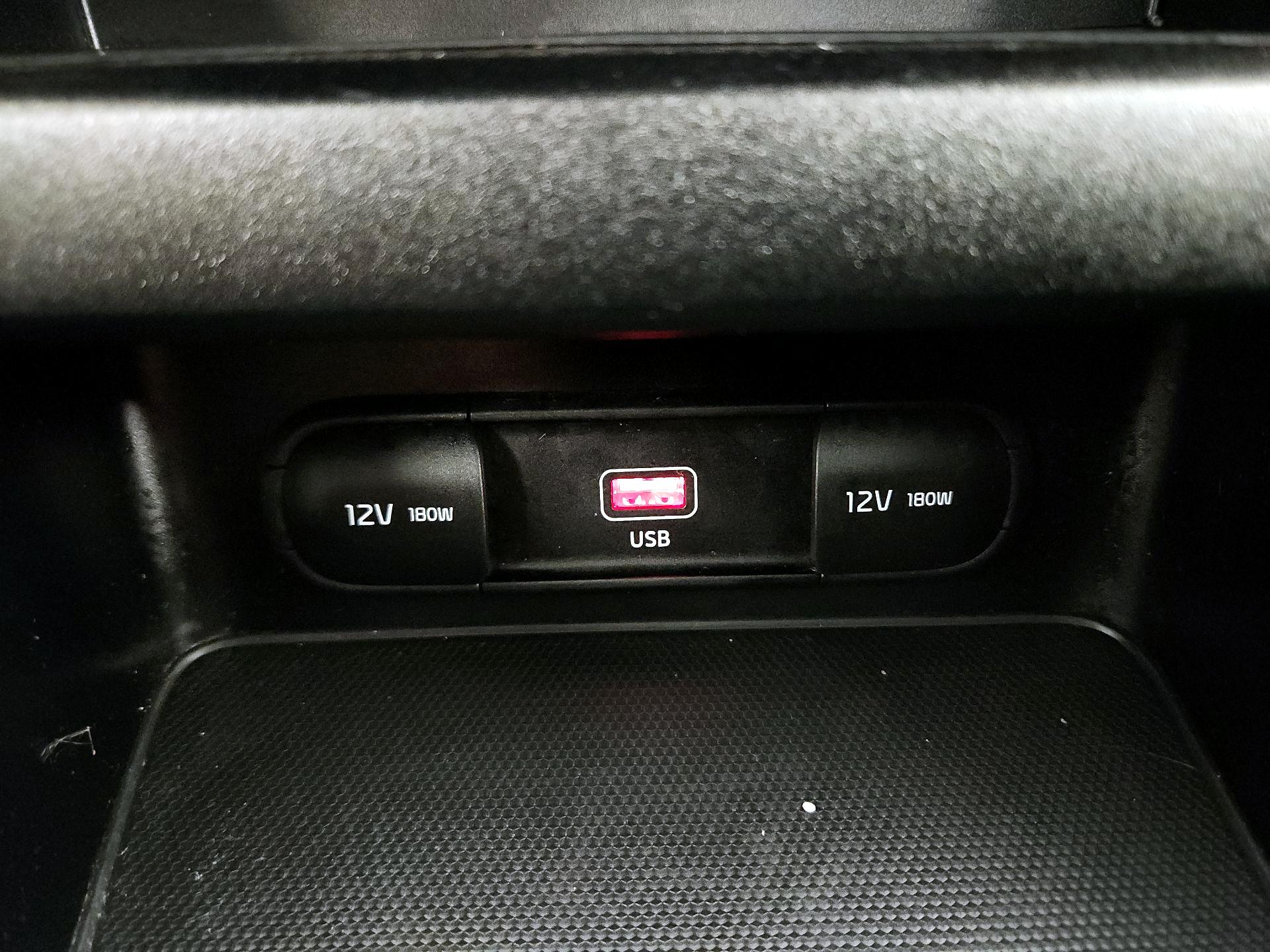 Thumbnail: 2023 Kia Forte - 18