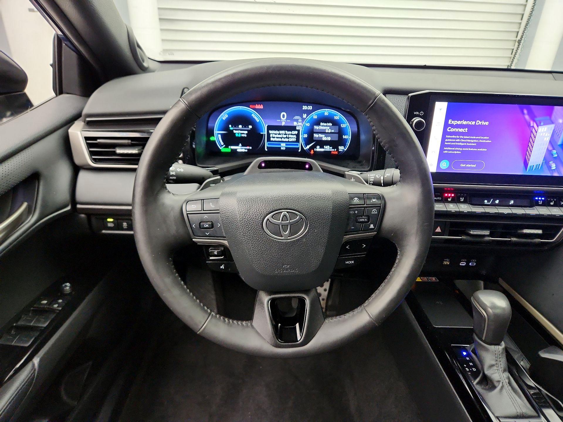 Thumbnail: 2025 Toyota Camry - 10