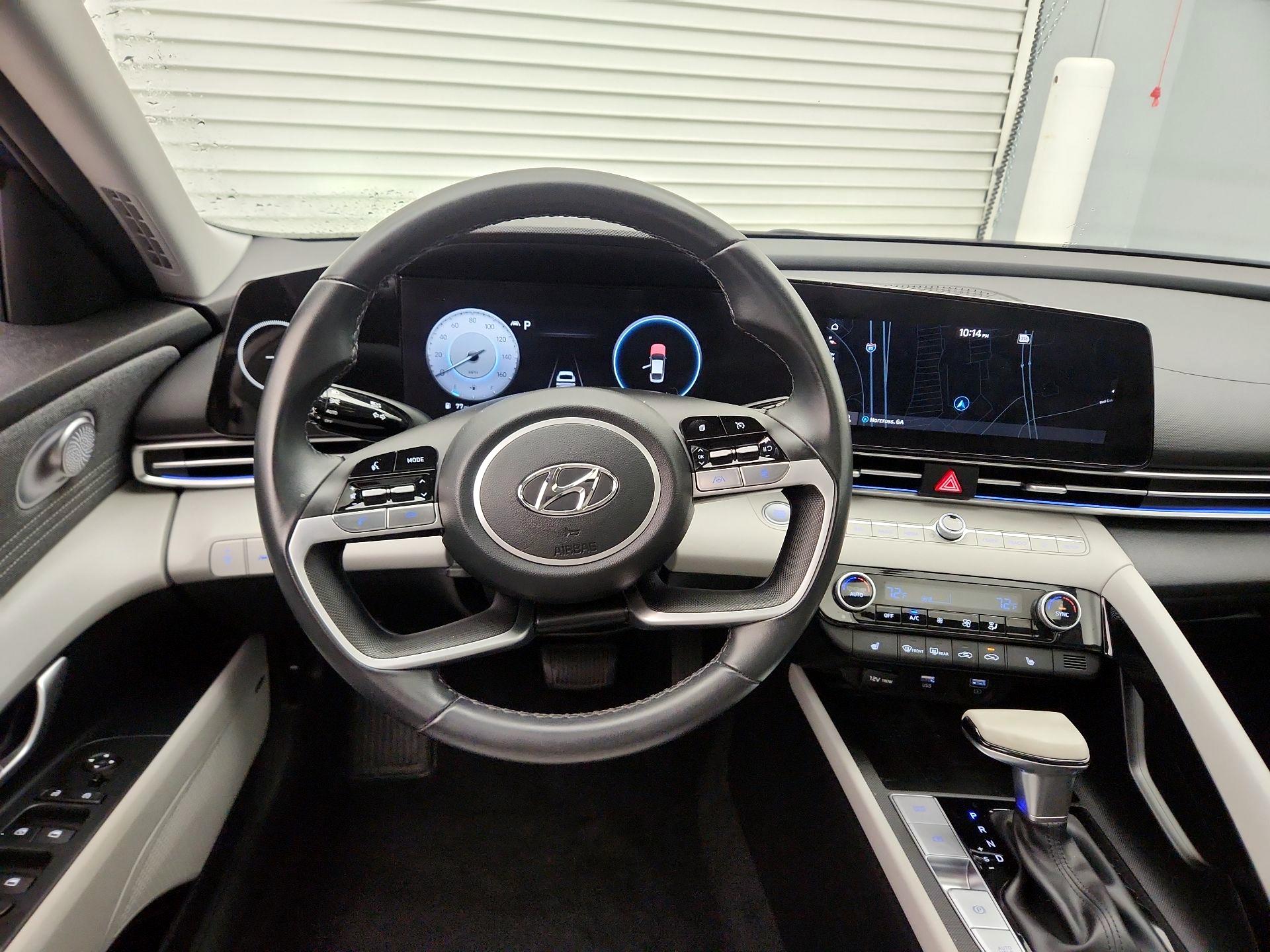 Thumbnail: 2023 Hyundai Elantra - 10