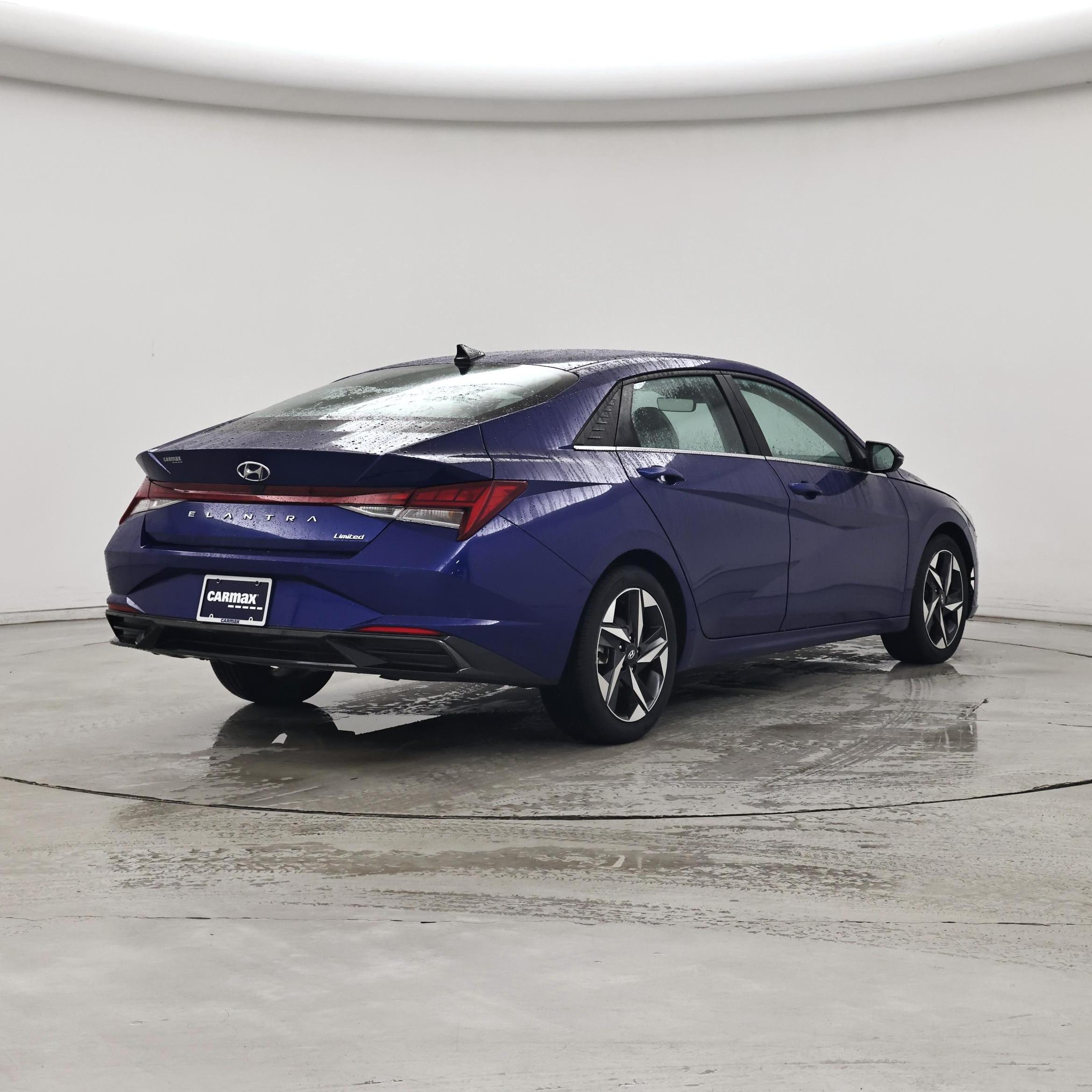 Thumbnail: 2023 Hyundai Elantra - 8