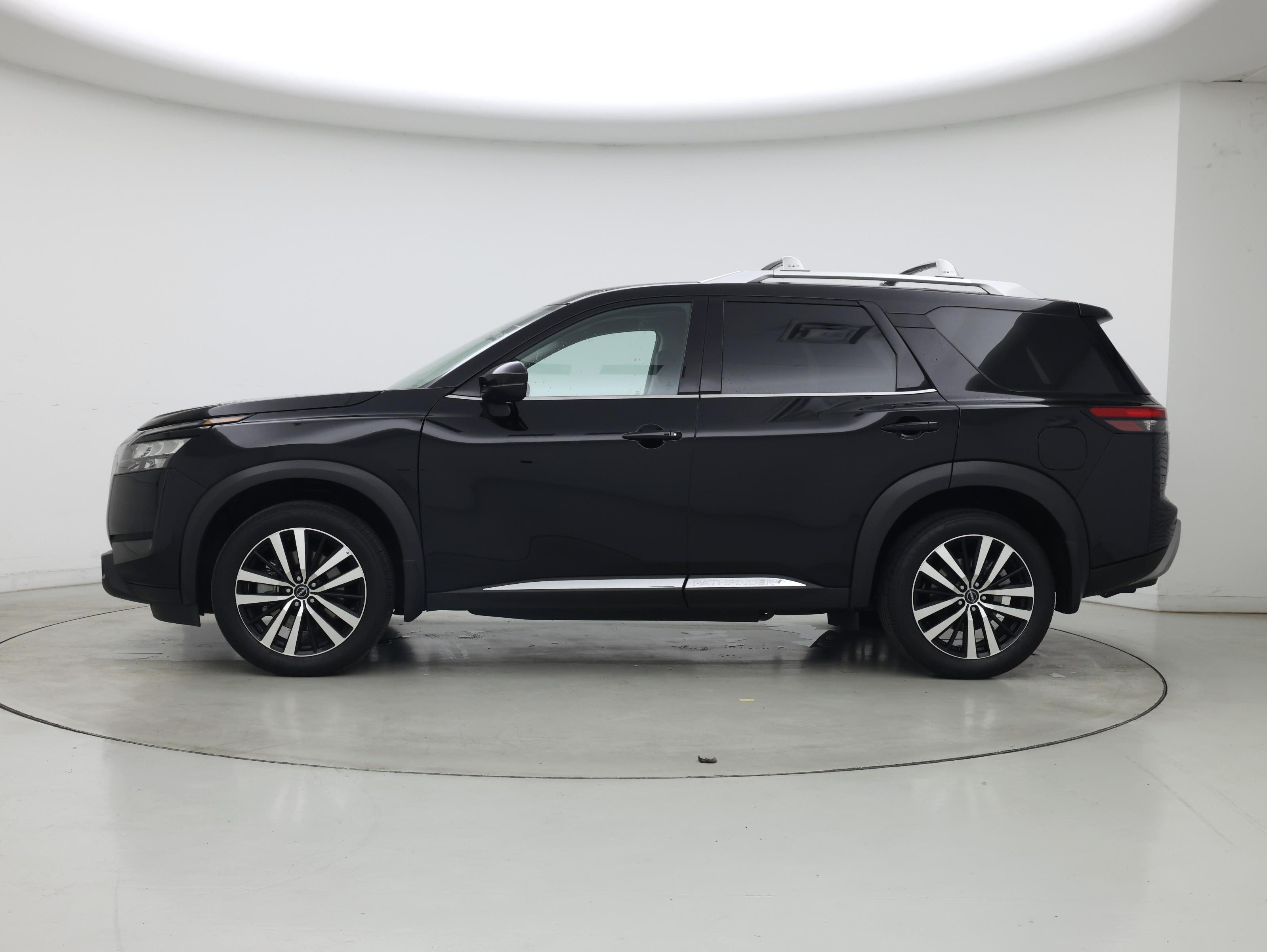 Thumbnail: 2025 Nissan Pathfinder - 3